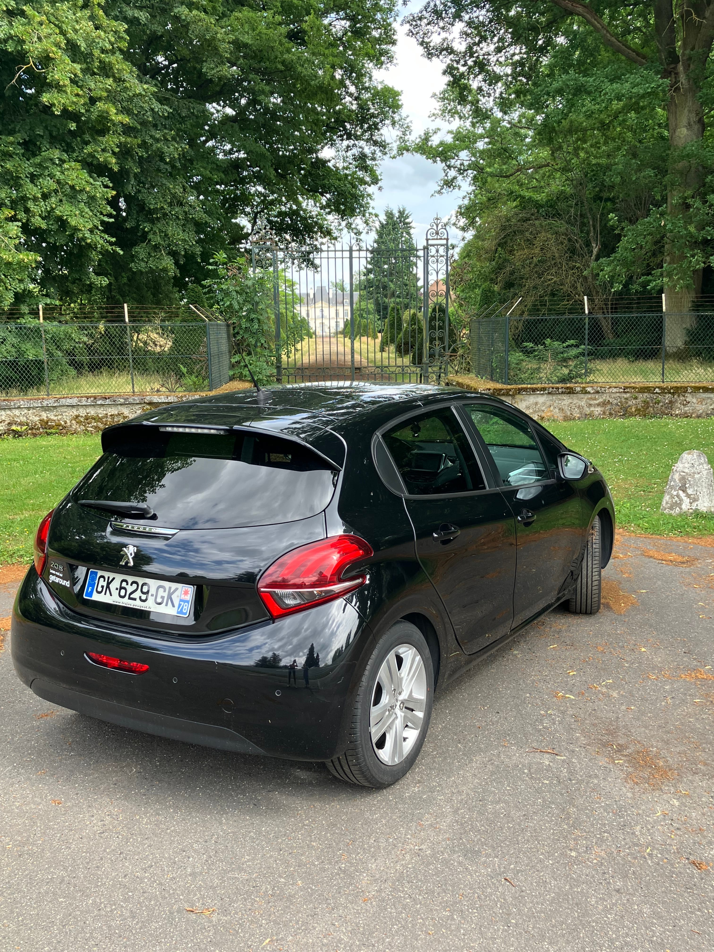 Peugeot 208 avec GPS