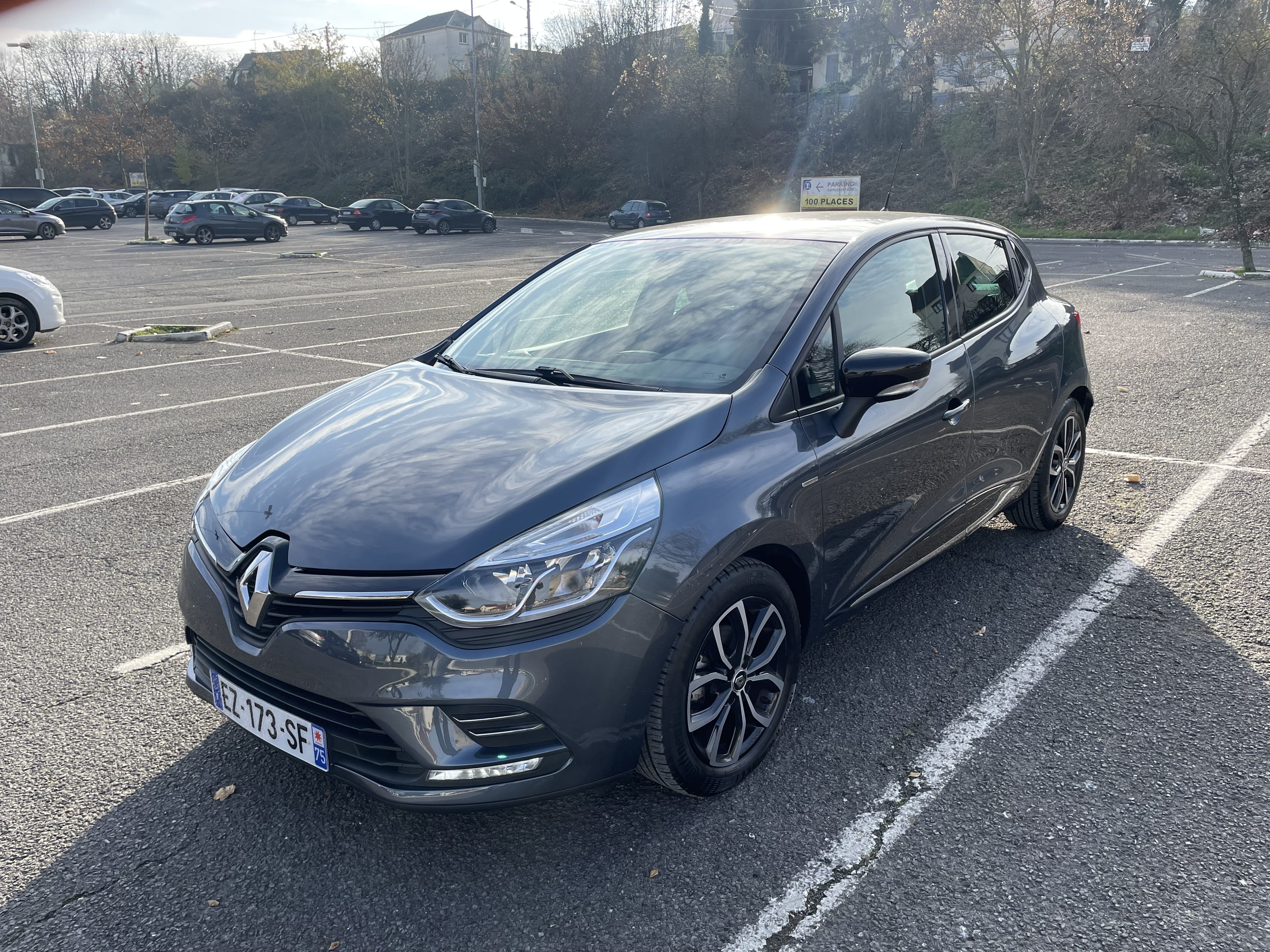 Renault Clio avec Climatisation