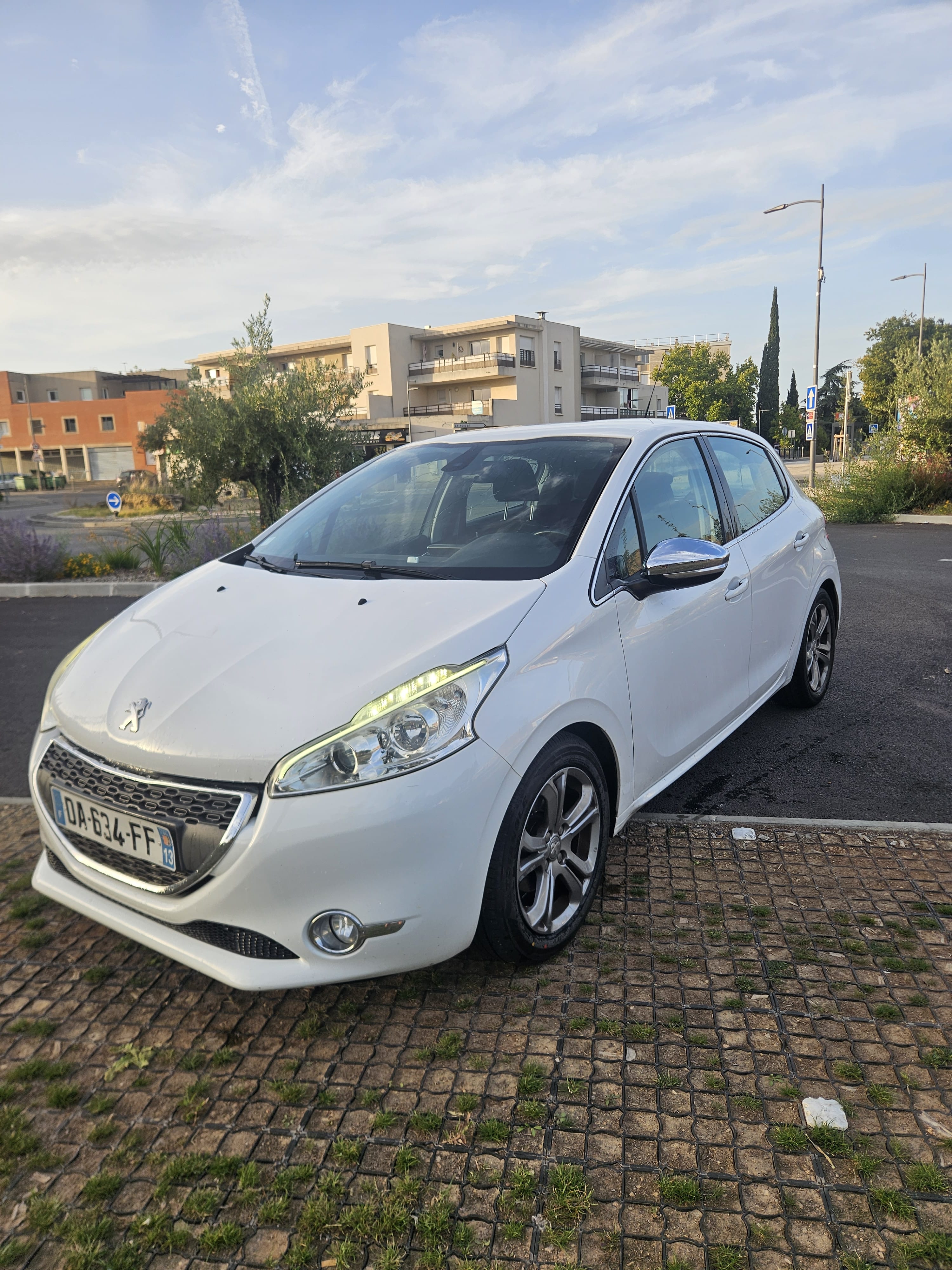 Peugeot 208, 2013, Diesel