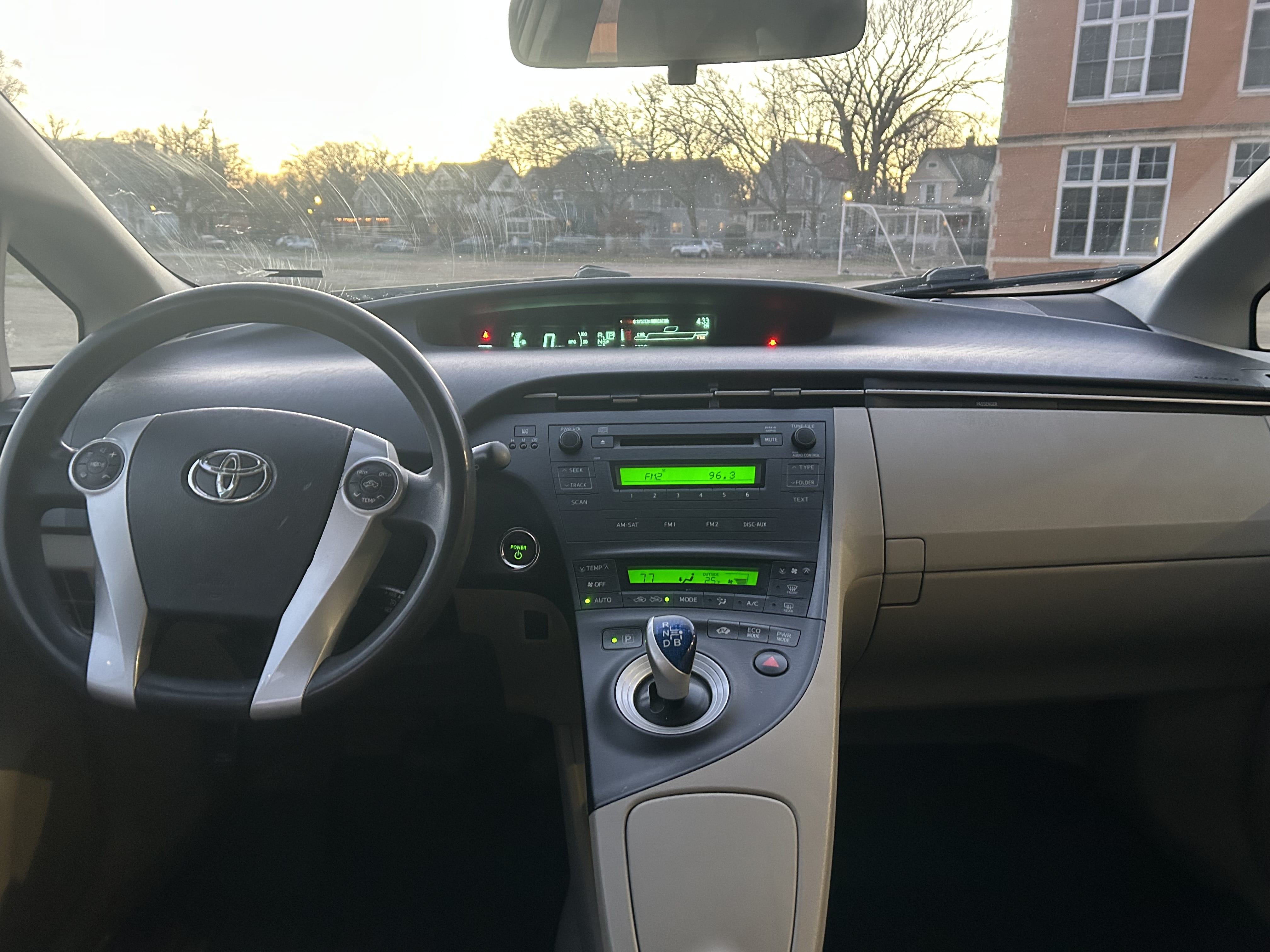 Toyota Prius Hybrid with Bluetooth audio