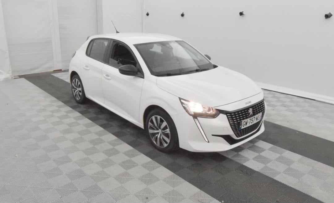 Peugeot 208, 2023, Essence 95