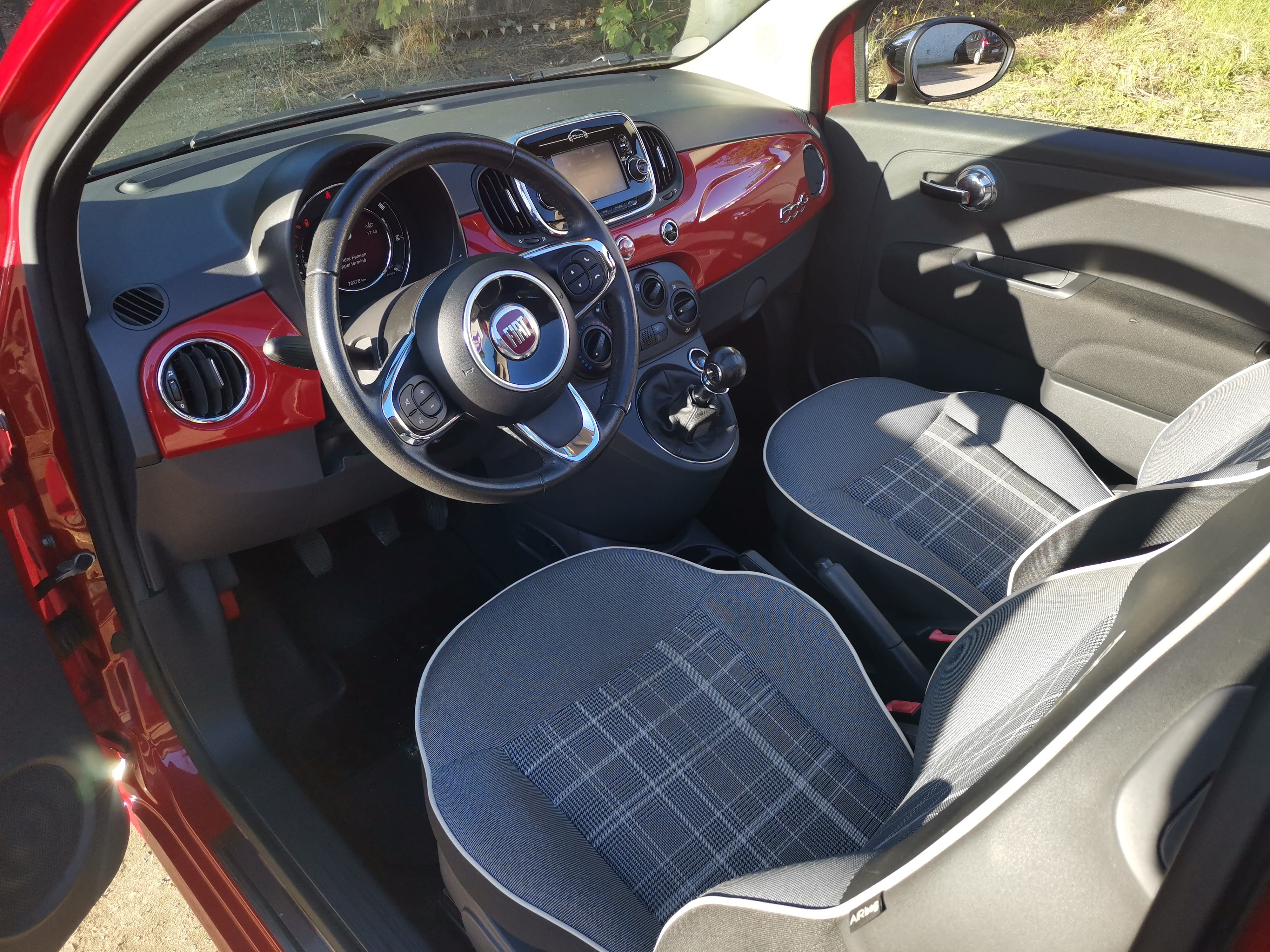 Fiat 500 C avec Entrée audio / iPod