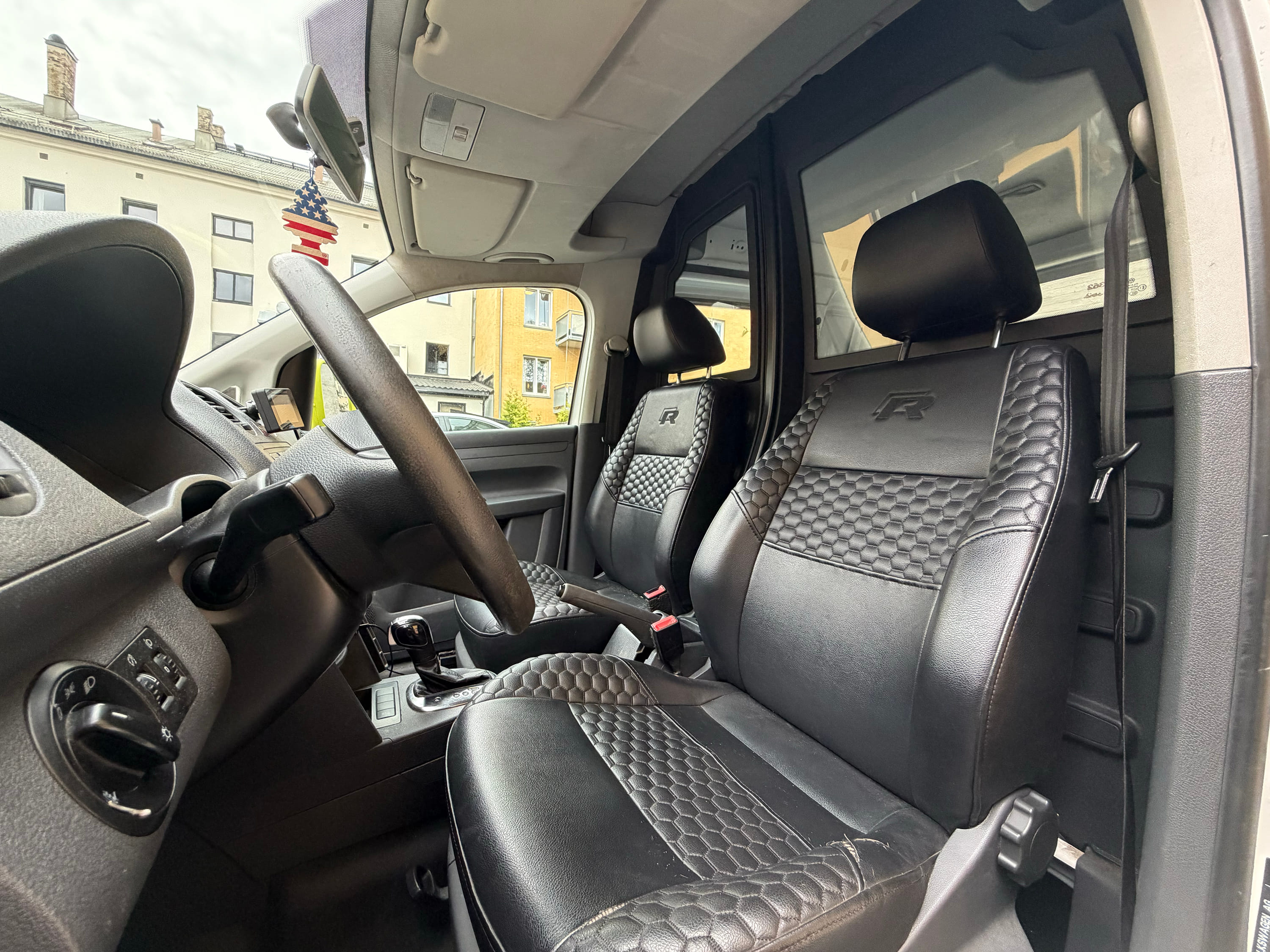 Volkswagen Caddy mit Navigationsgerät