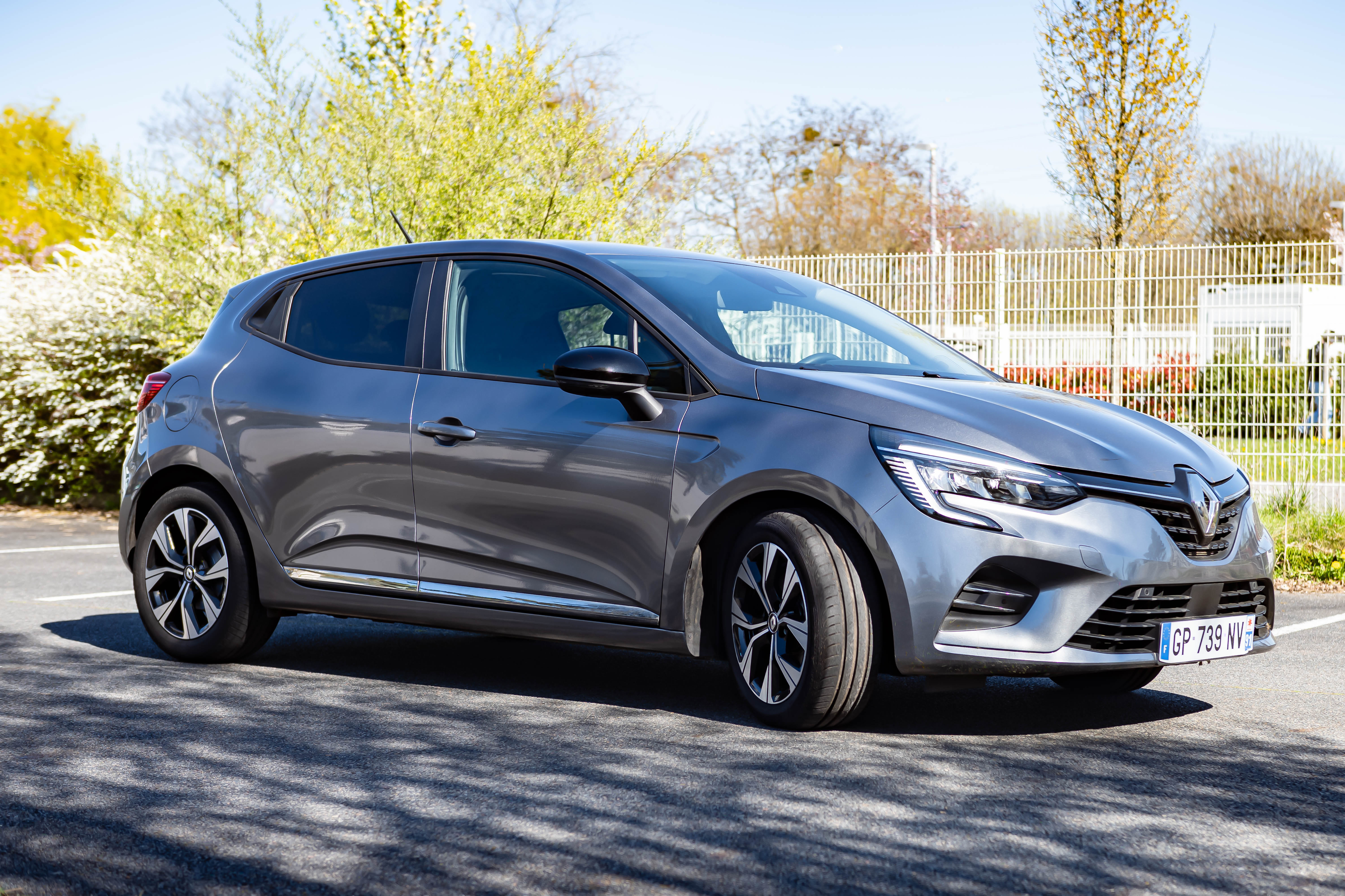 Renault Clio E-tech avec Apple CarPlay