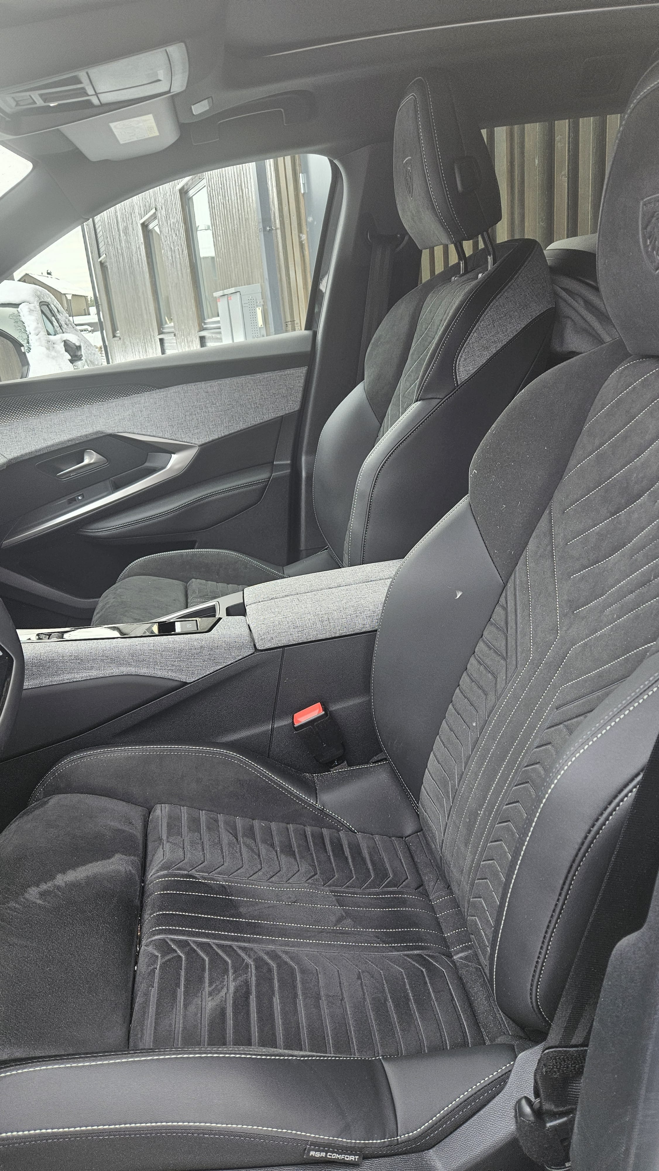 Peugeot e-5008 GT Exclusive med Apple CarPlay