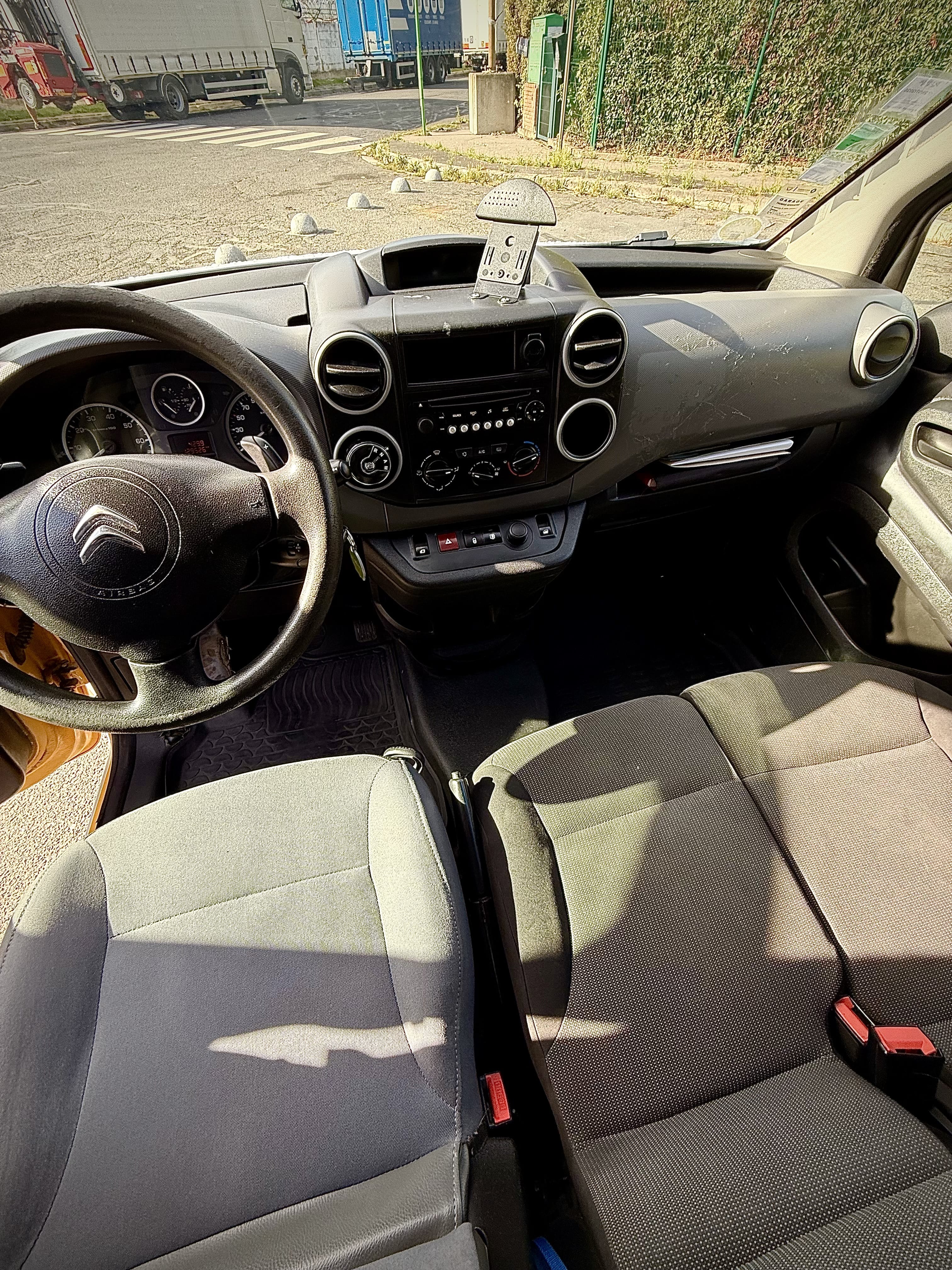 Citroen Berlingo Automatique met Cruise control