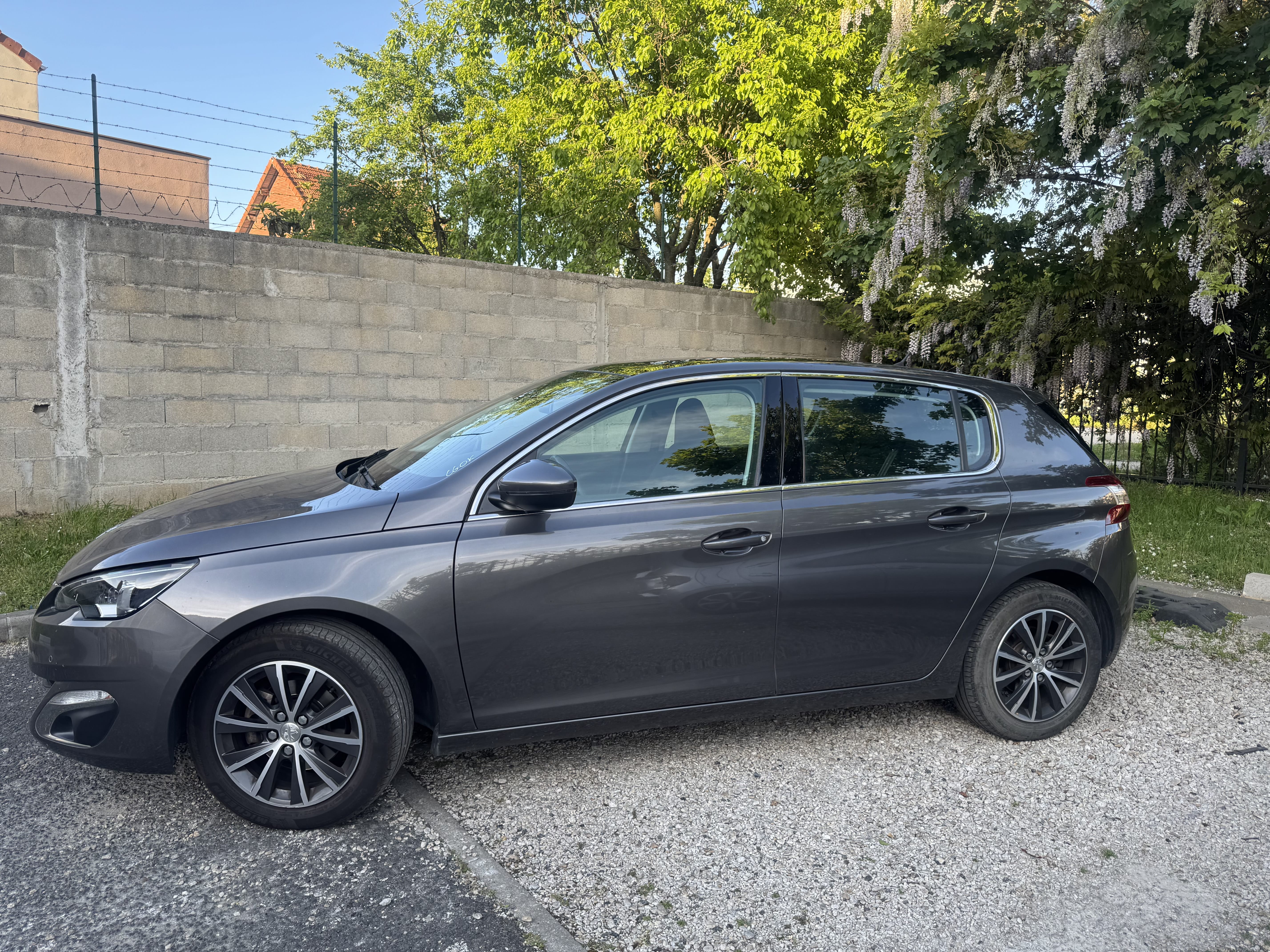 Peugeot 308 avec Climatisation