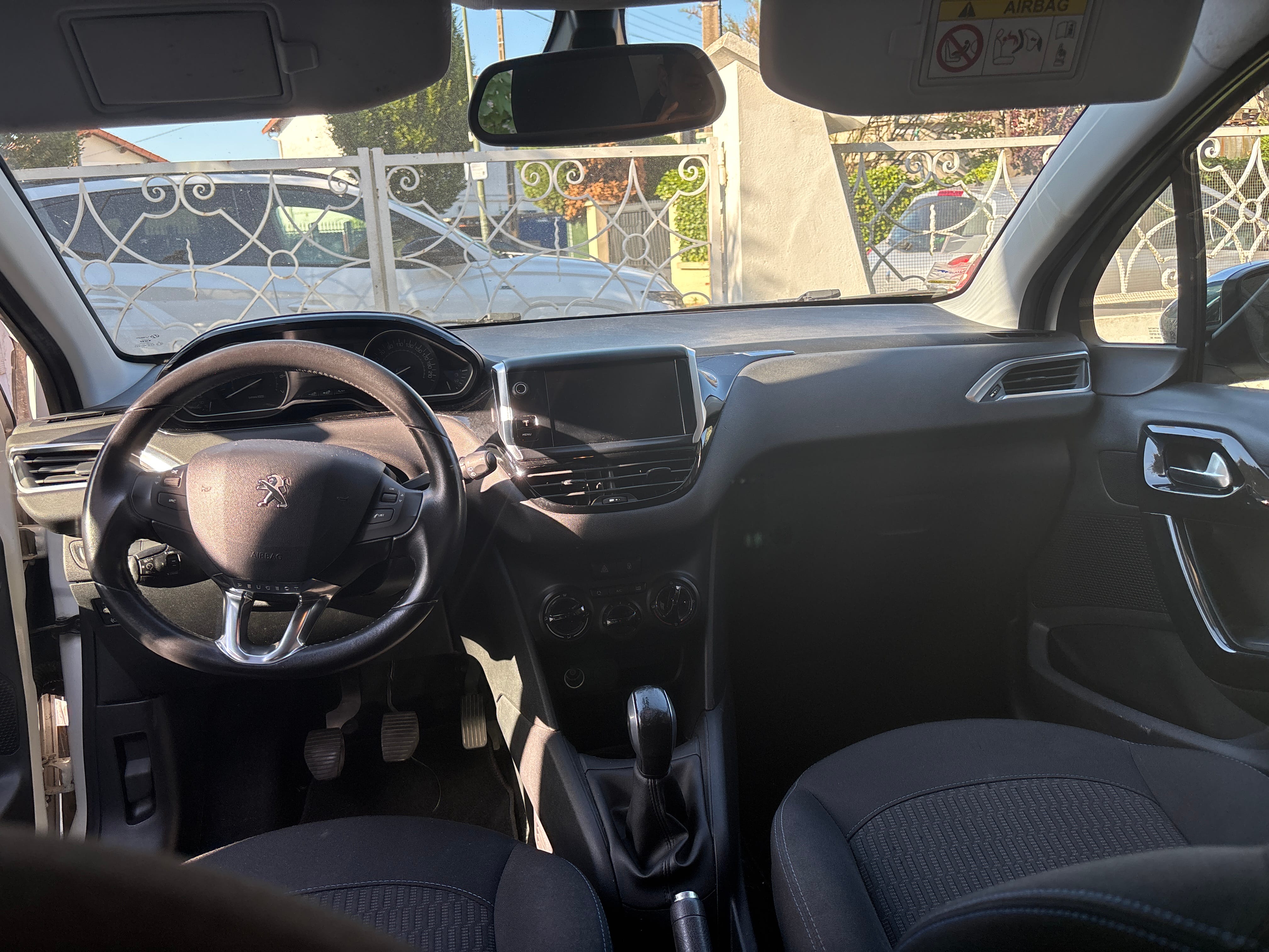 Peugeot 208 avec Climatisation