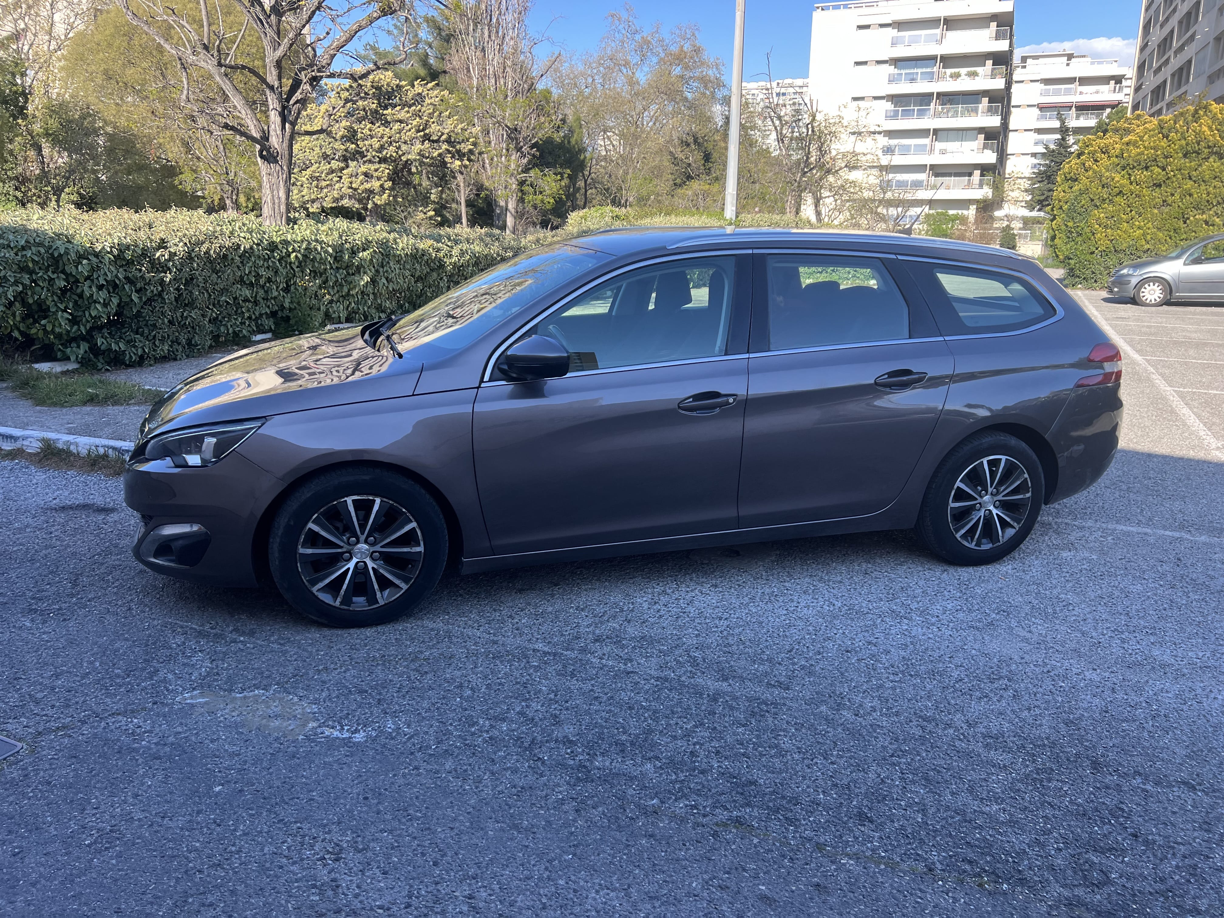 Peugeot 308 SW with Air conditioning