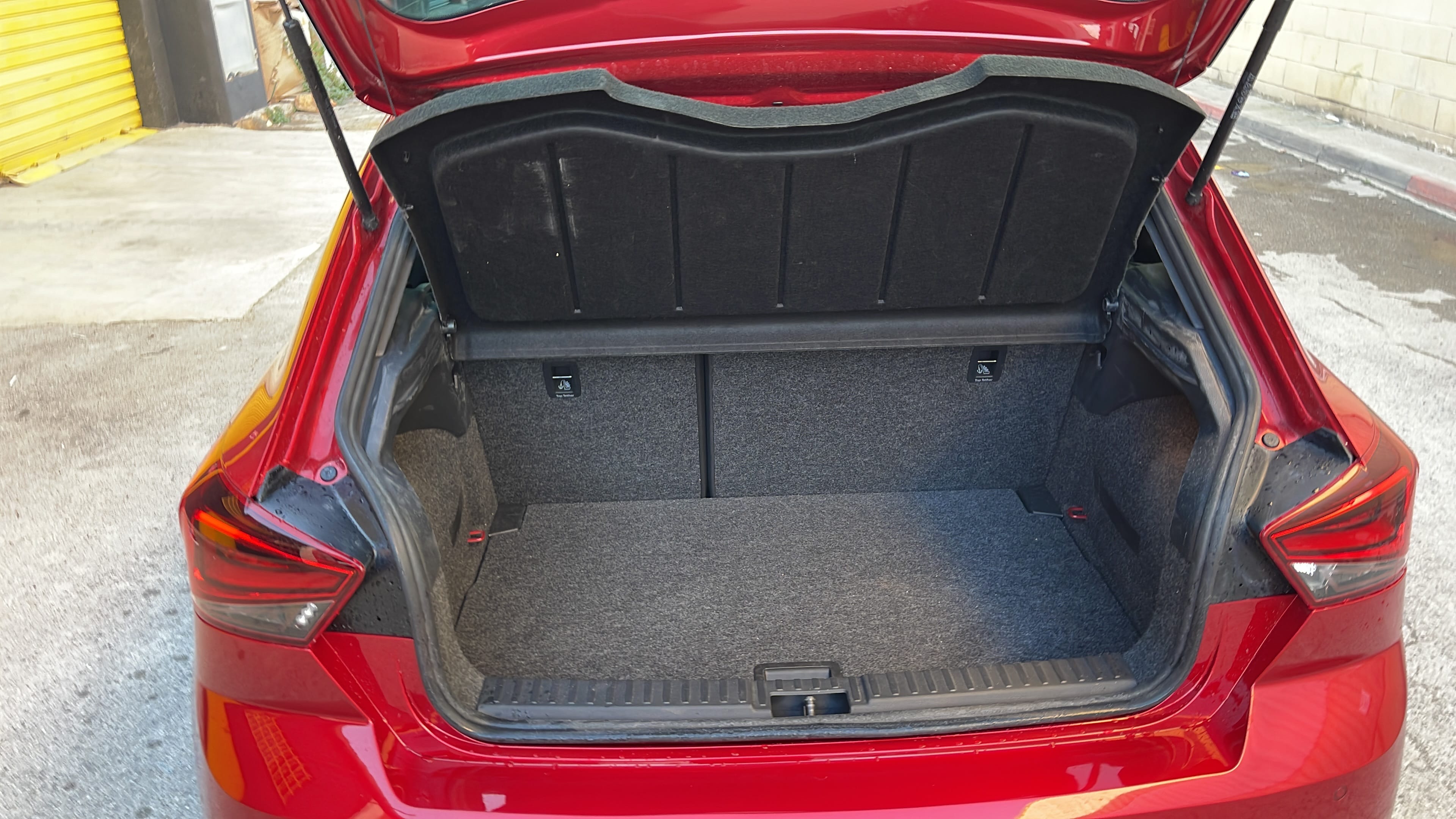 Seat Ibiza con Silla infantil