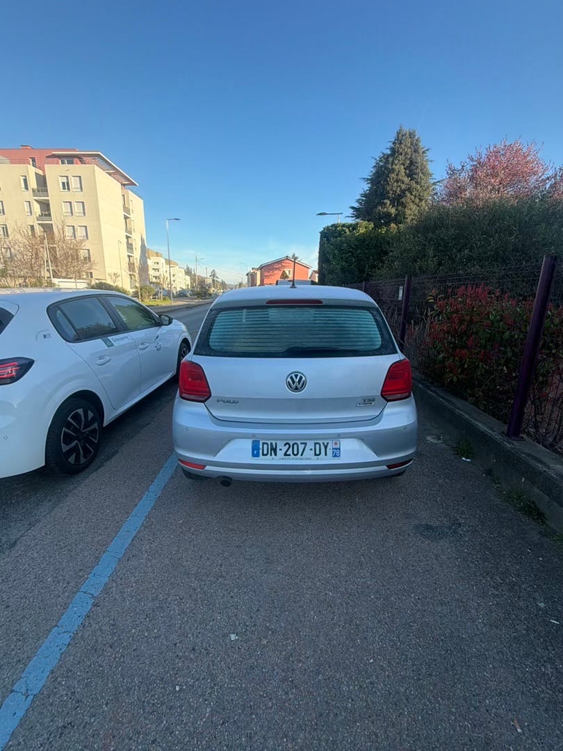 Volkswagen Polo avec Caméra de recul