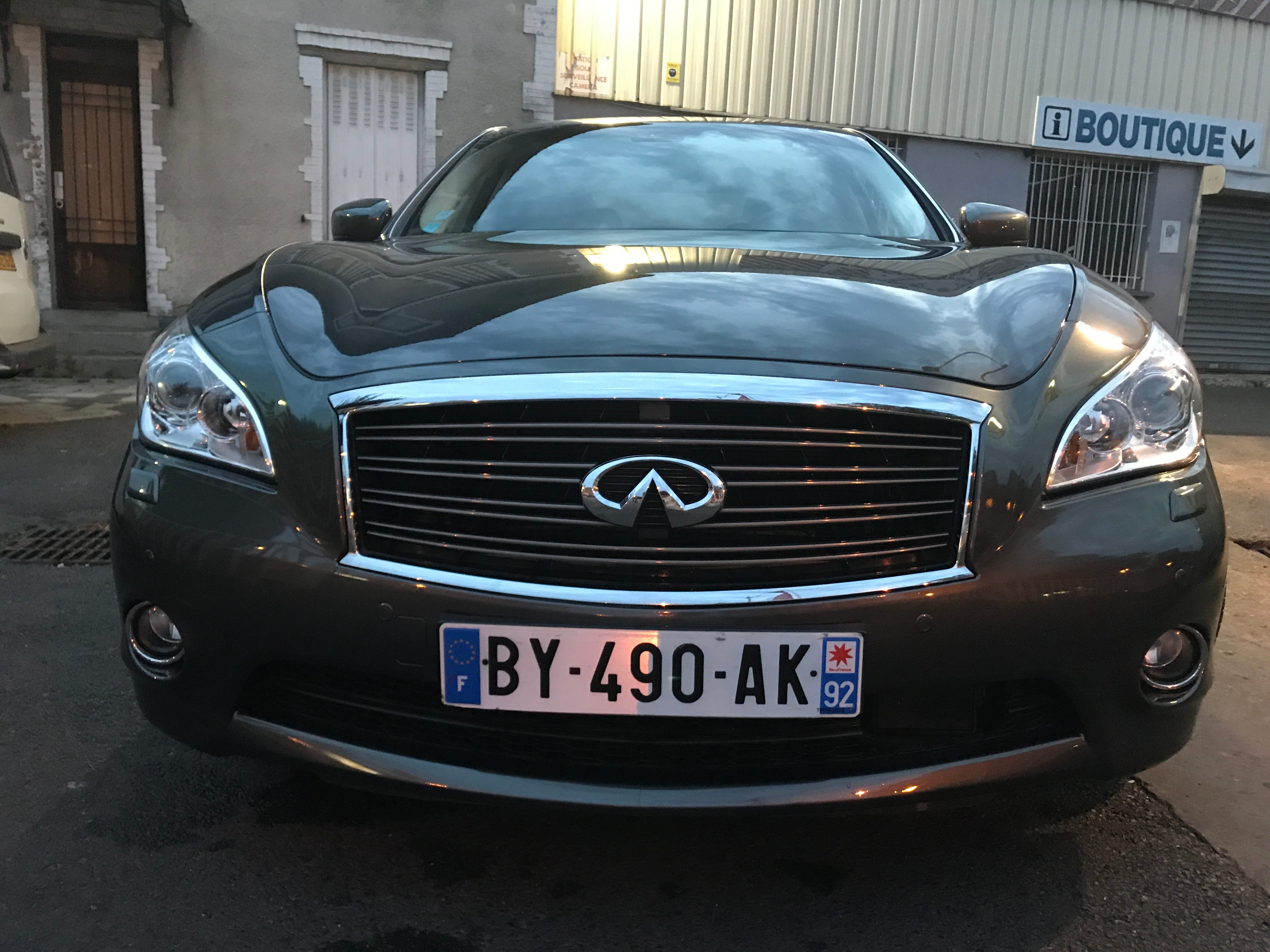 Infiniti M35 3.5 hybride  370 cvx avec GPS