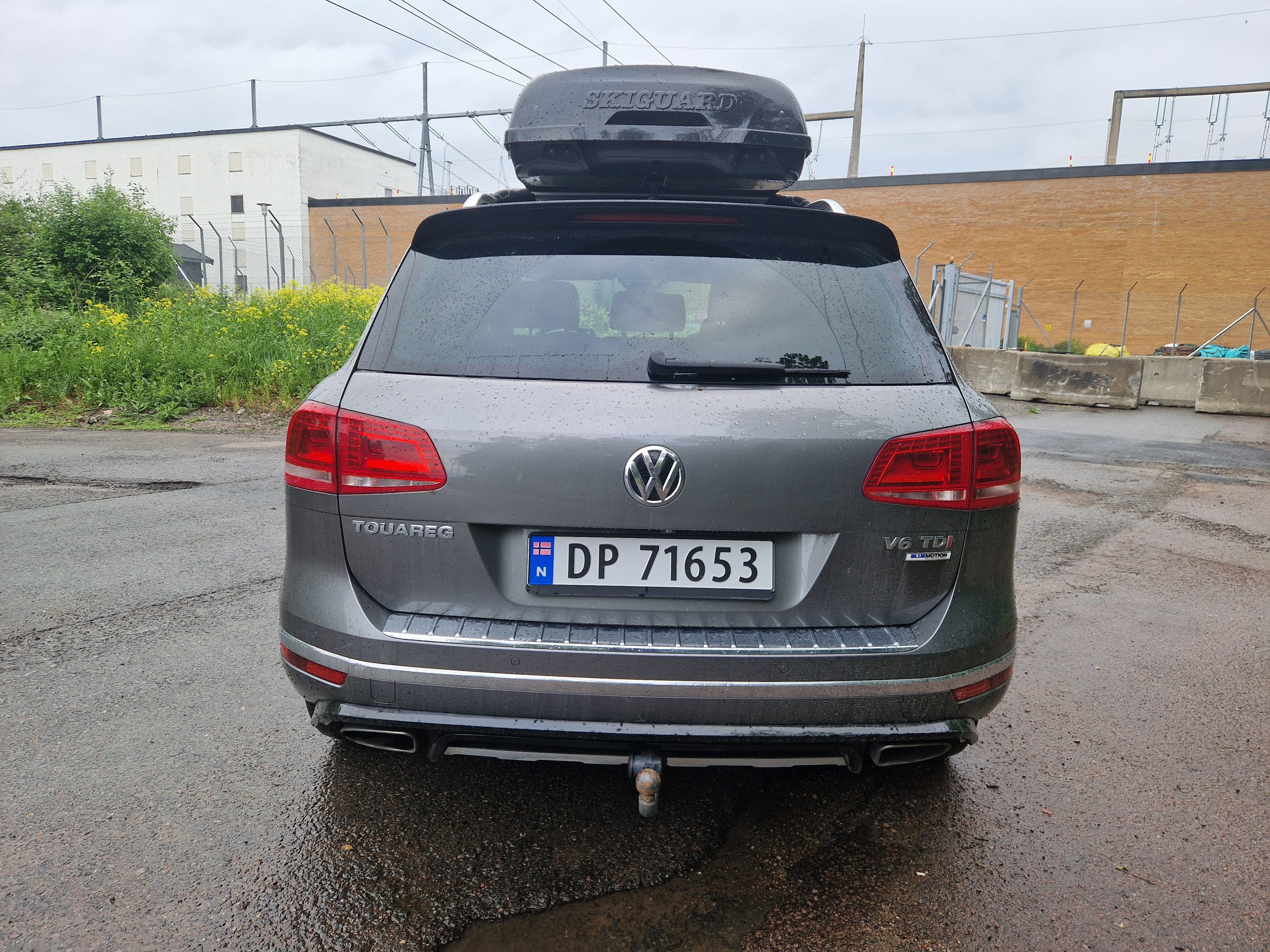 Volkswagen Touareg 3.0 V6 262 hk med Bluetooth audio