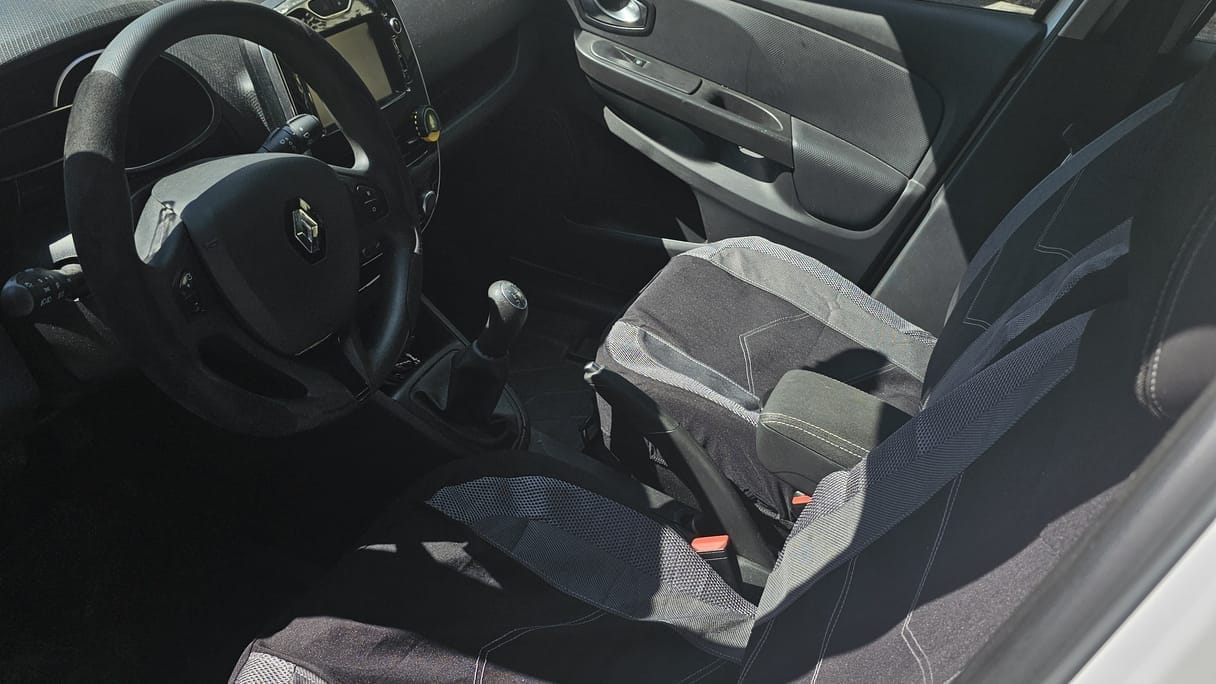 Renault Clio avec GPS