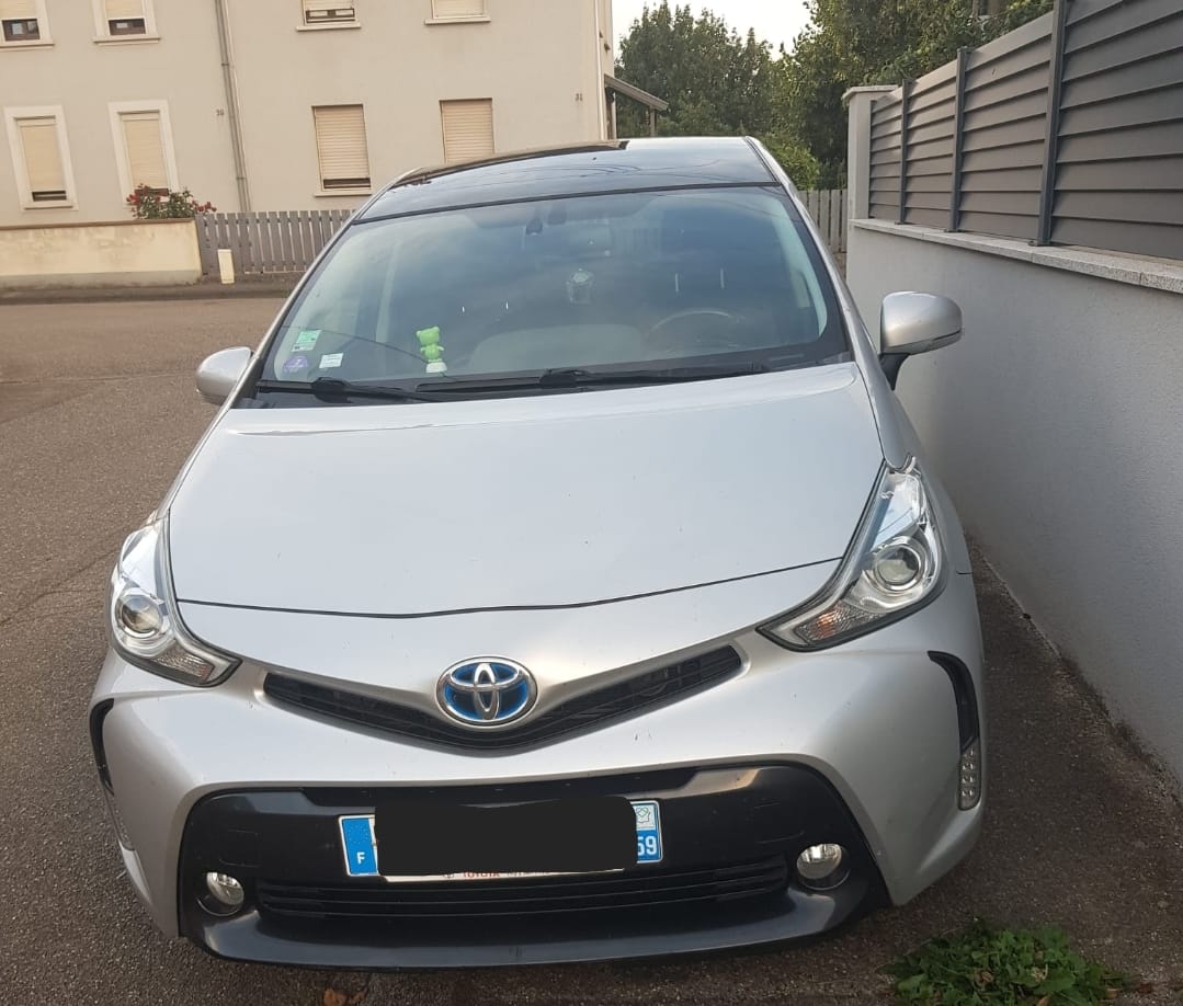 Toyota Prius +, 2017, Essence 95, automatique, 7 places