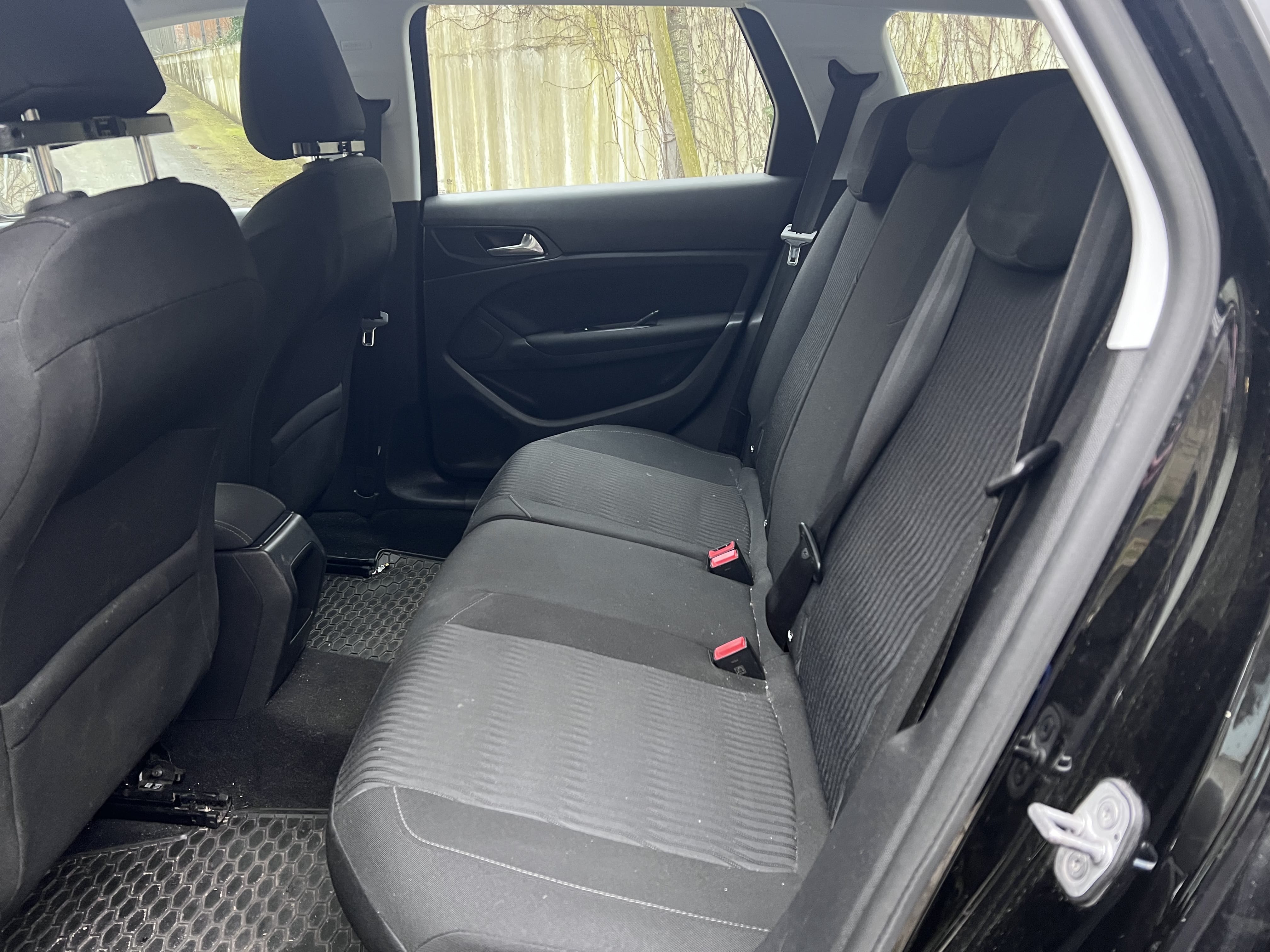 Peugeot 308 SW avec Siège bébé