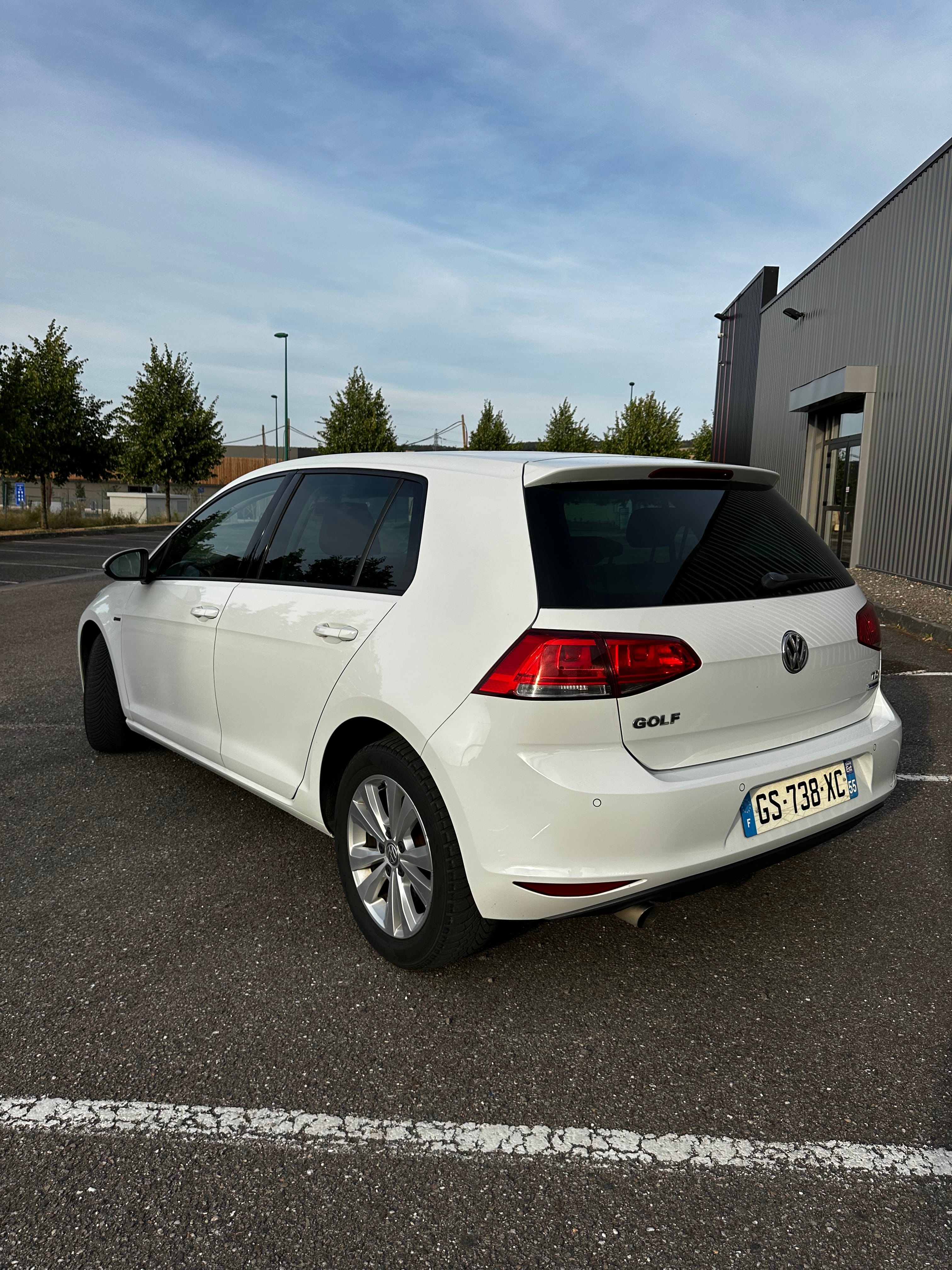 Volkswagen Golf avec GPS