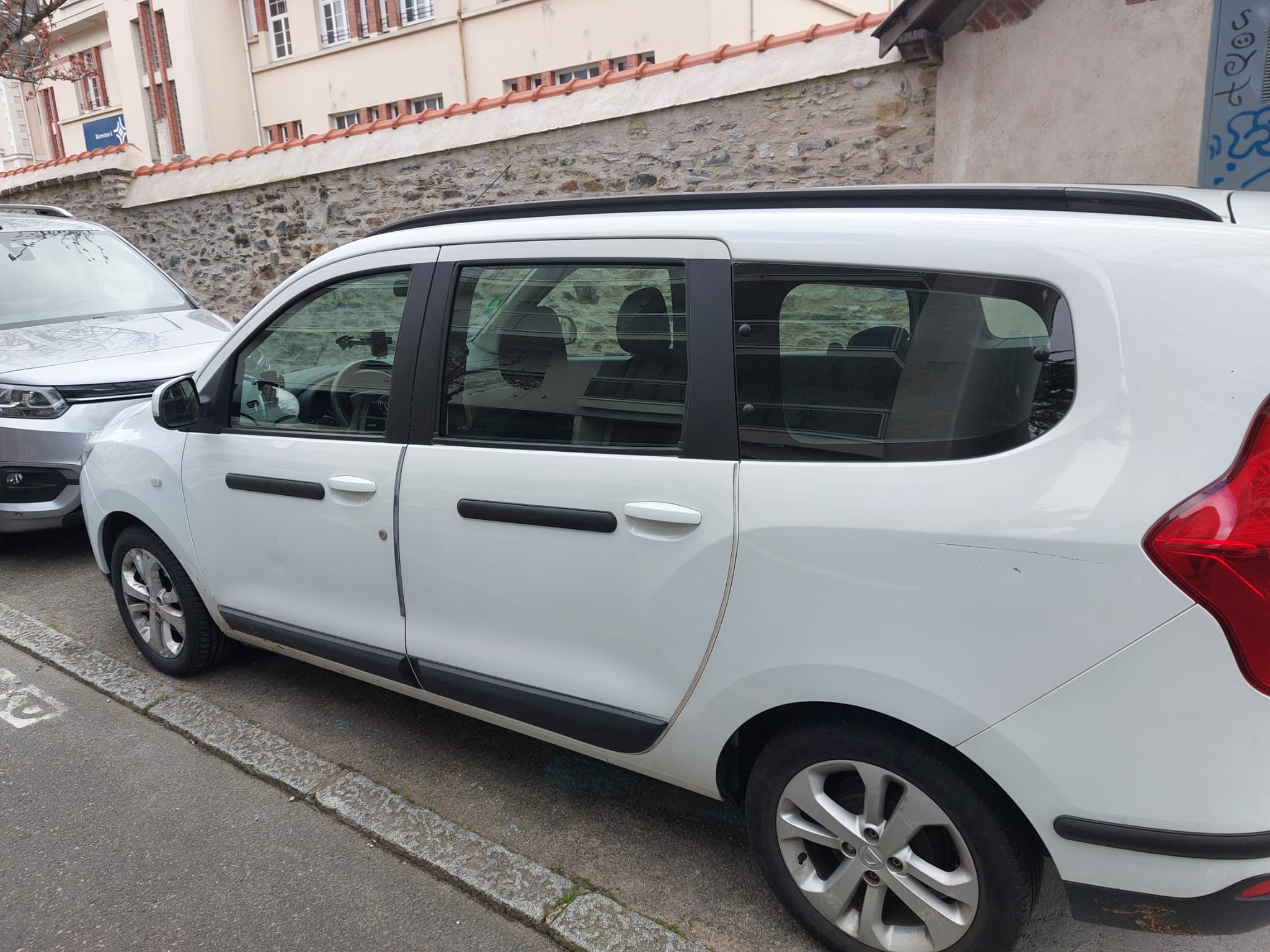 Dacia Lodgy avec Climatisation