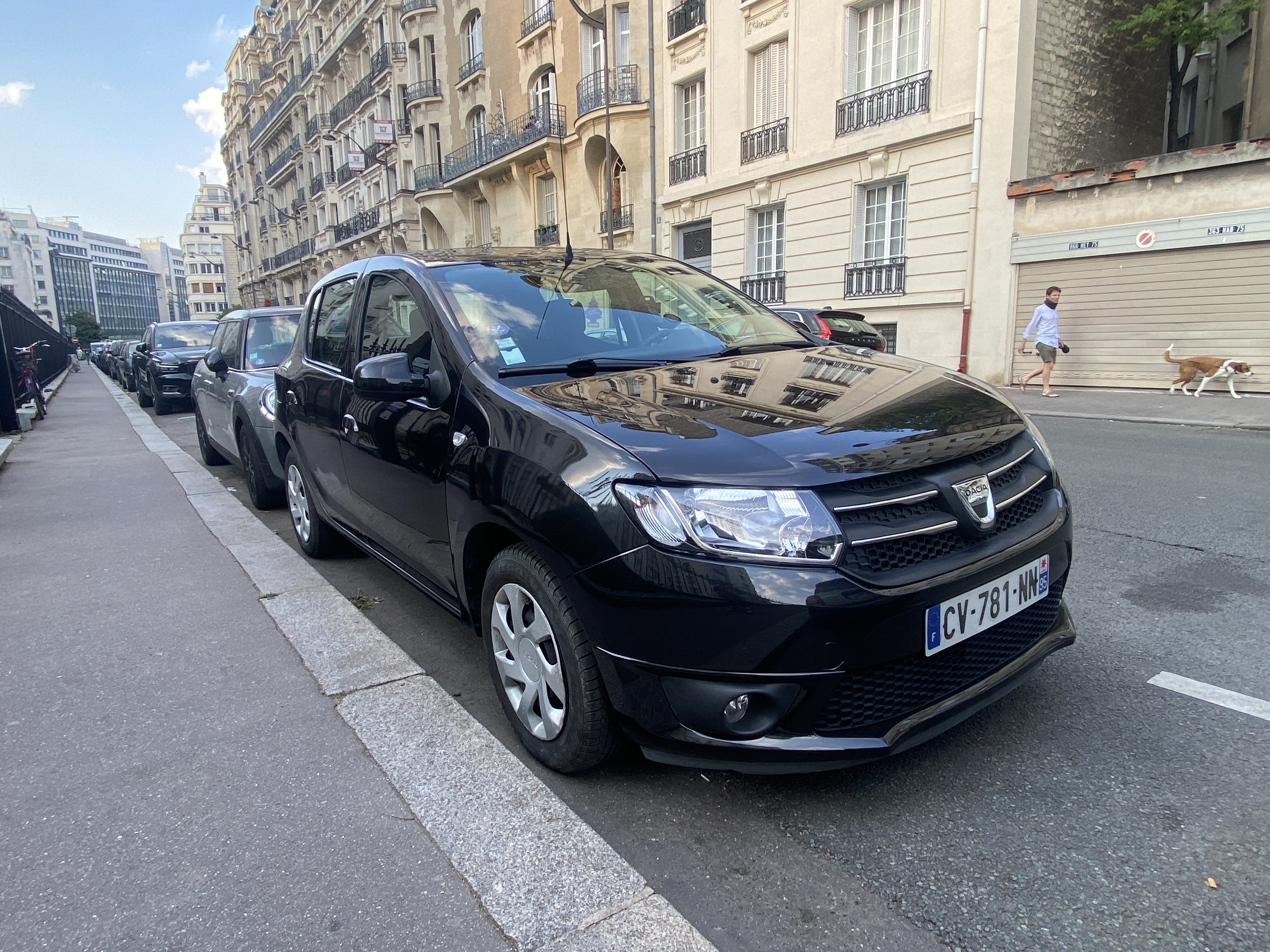 Dacia Sandero Lauréate GPL et essence, 2013, Essence 95
