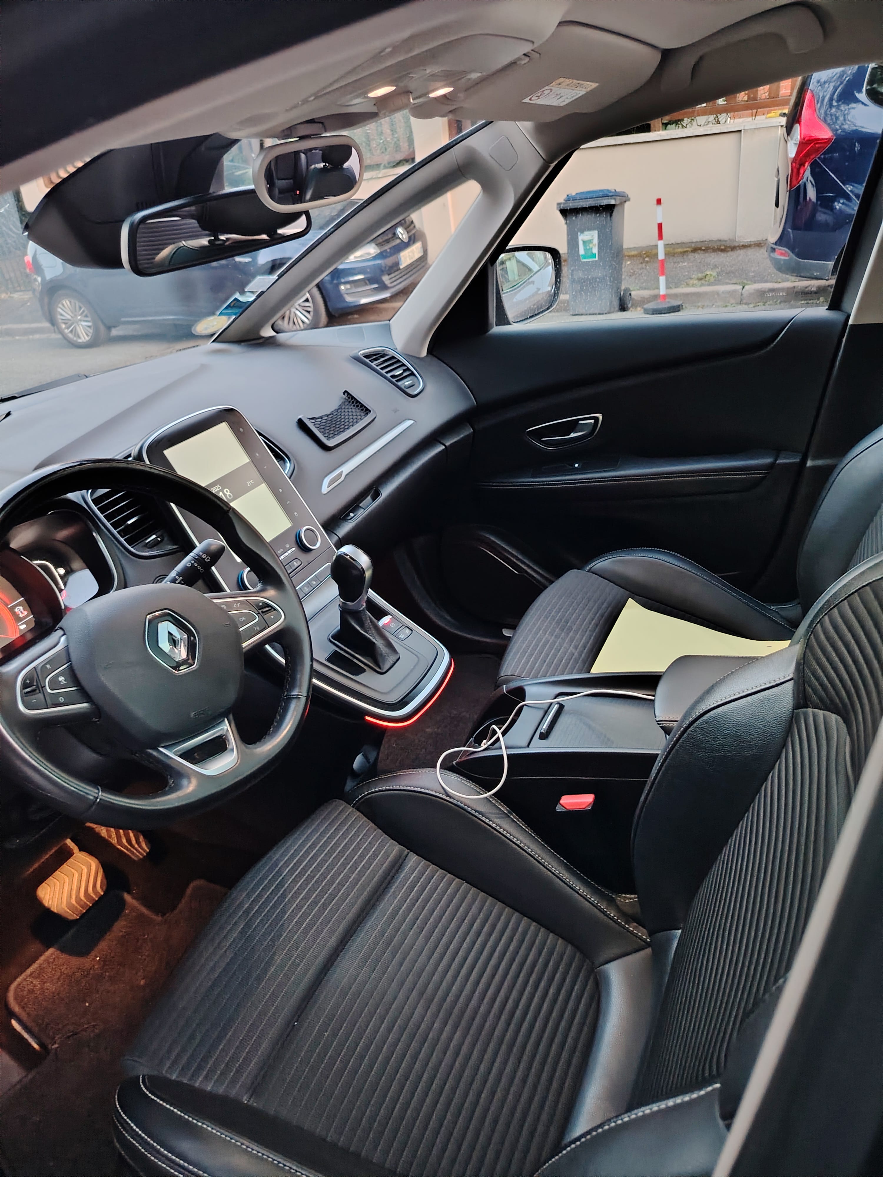 Renault Grand Scenic avec GPS