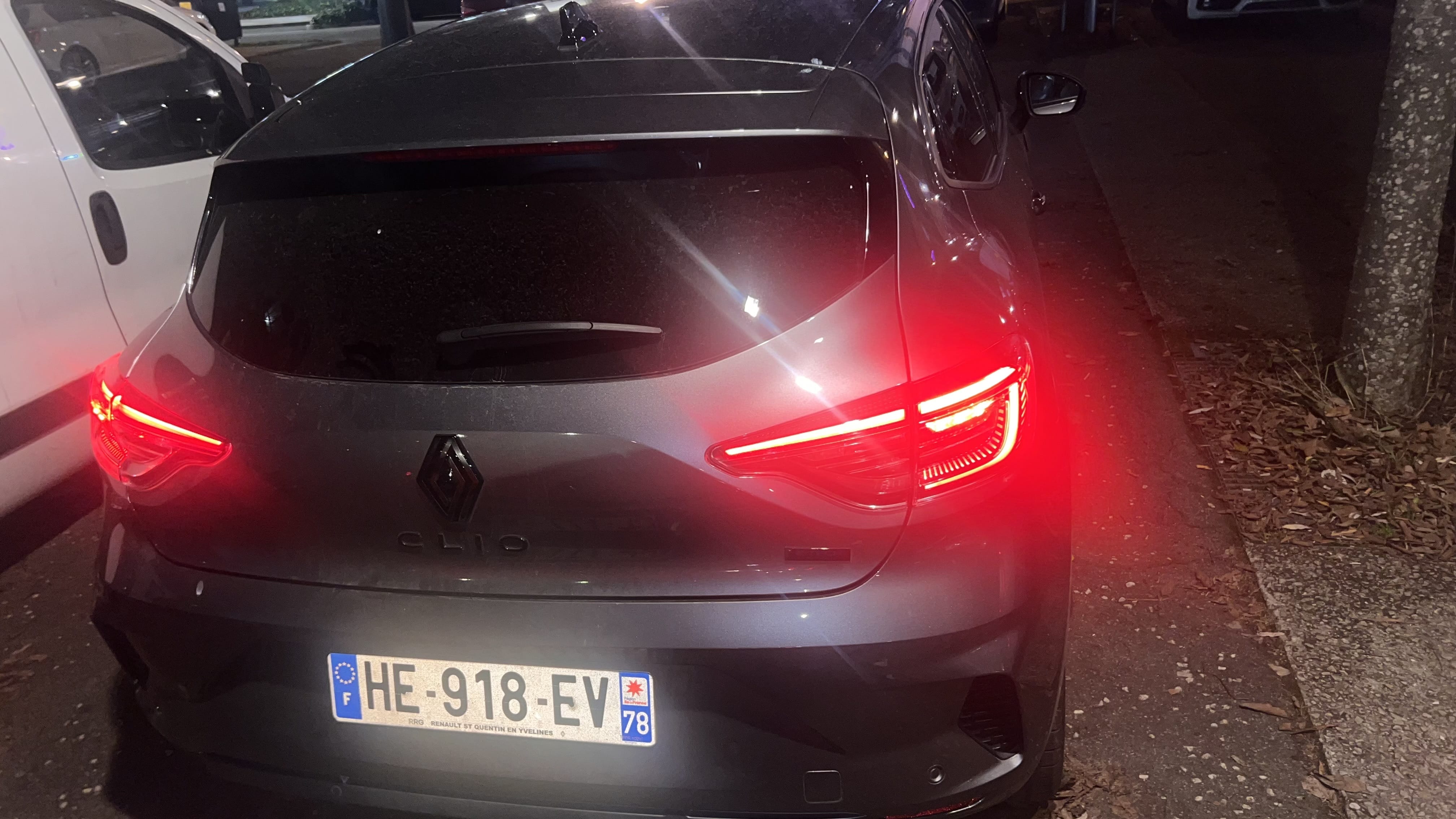 Renault Clio E-tech avec Audio Bluetooth
