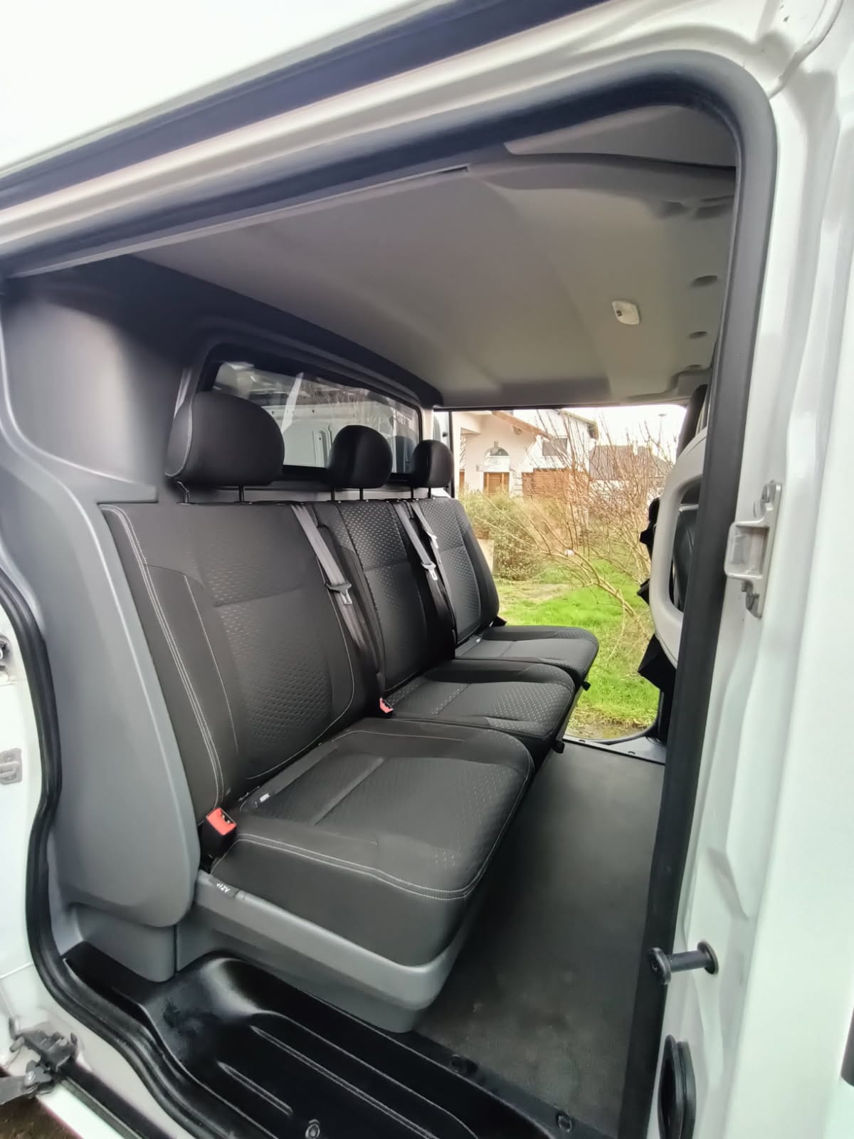 Opel Vivaro Combi avec Climatisation