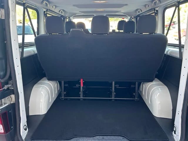 Renault Trafic 1.6 DIESEL 9 ASIENTOS