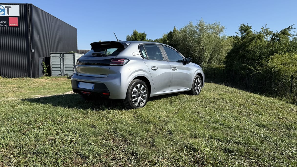 Peugeot 208 con GPS