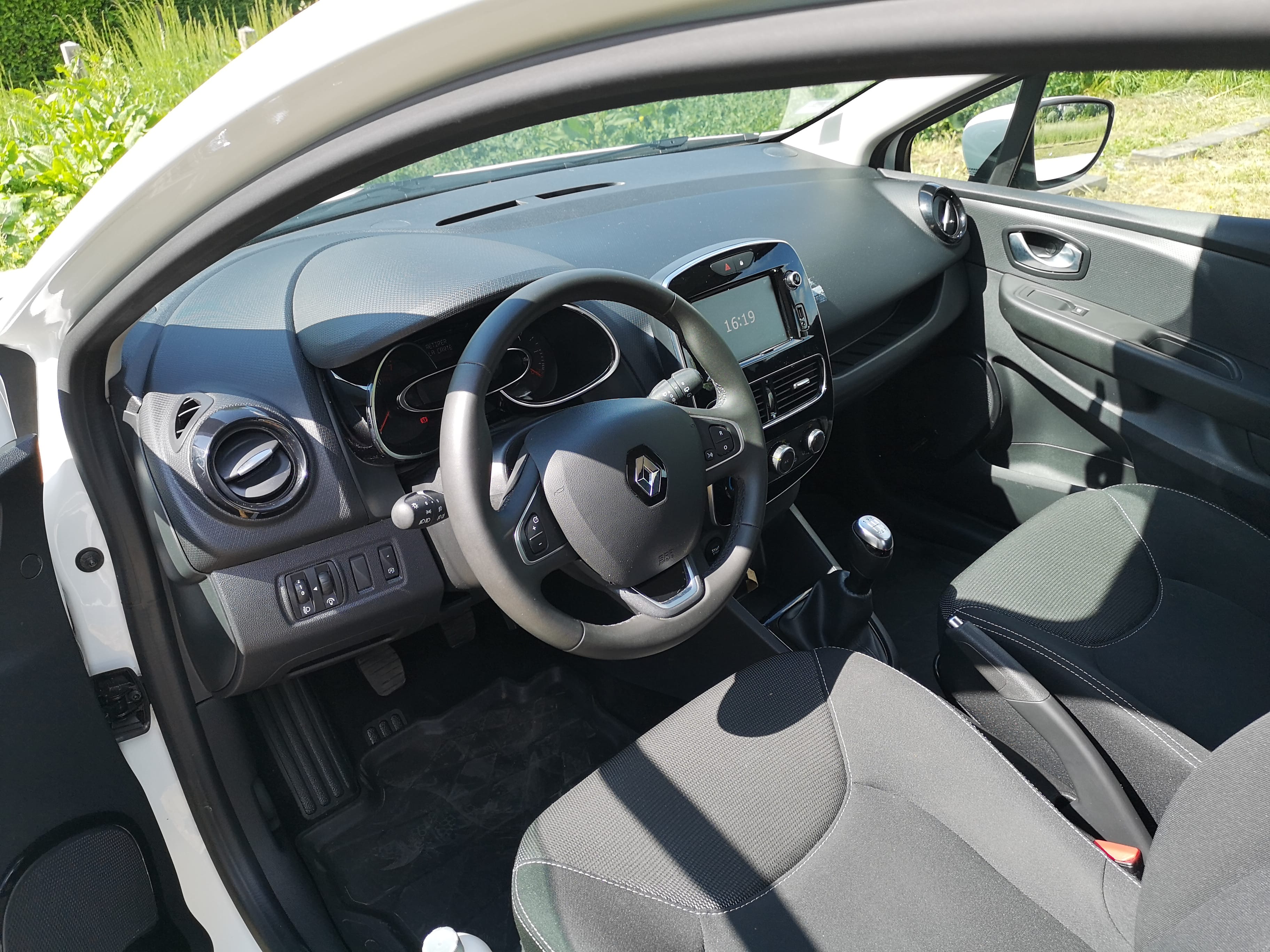 Renault Clio Société avec GPS