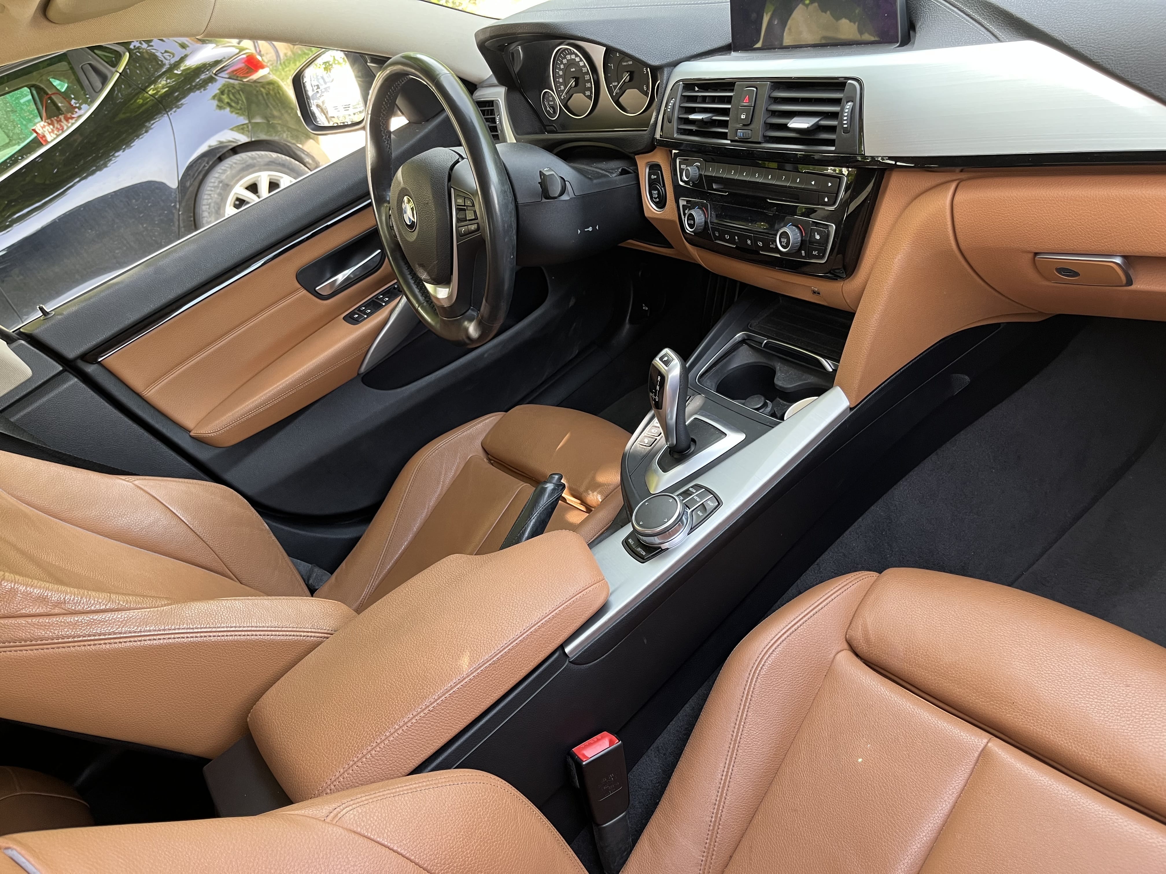 BMW Série 4 Gran Coupé avec GPS