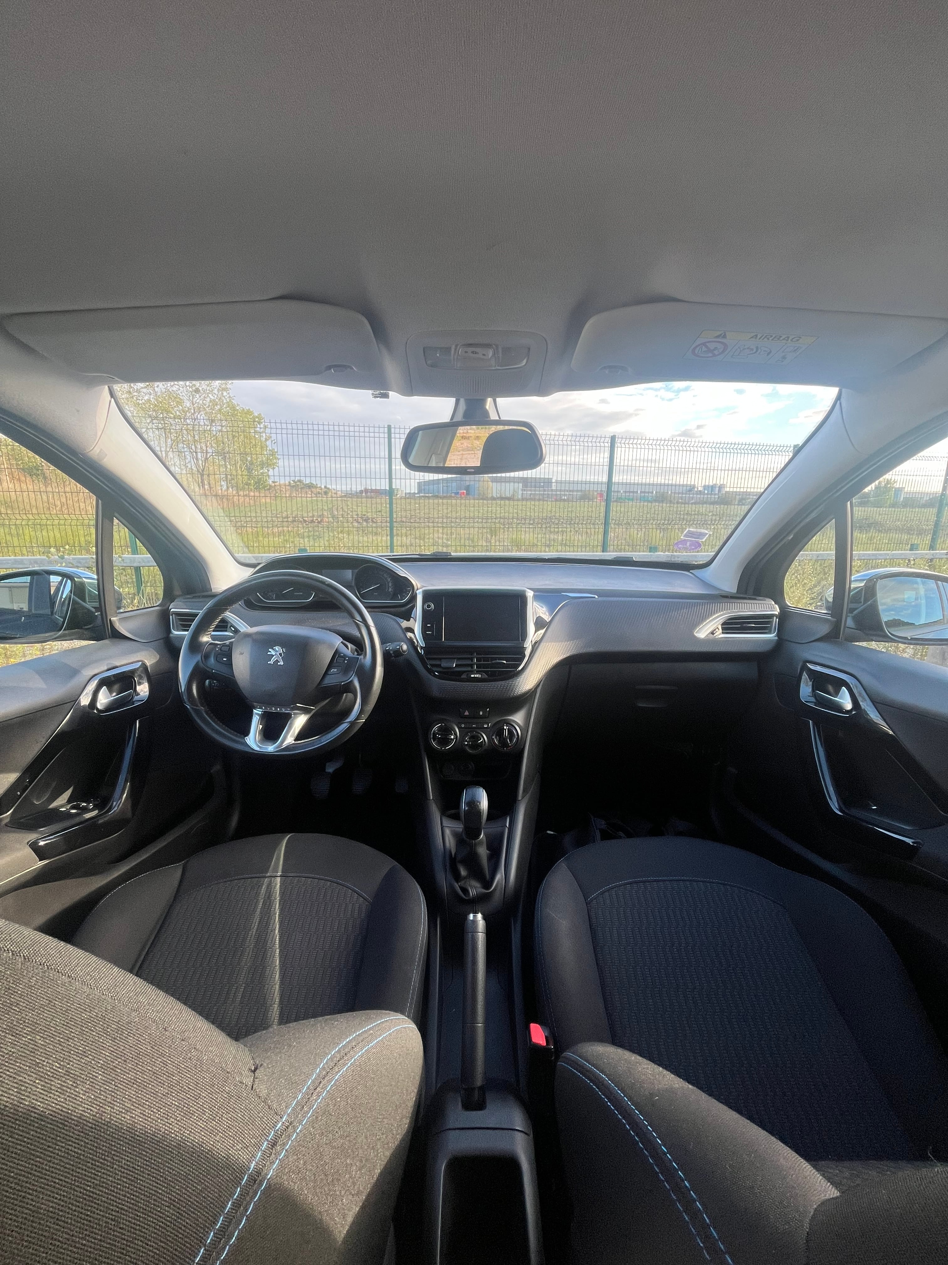 Peugeot 208 avec Régulateur de vitesse
