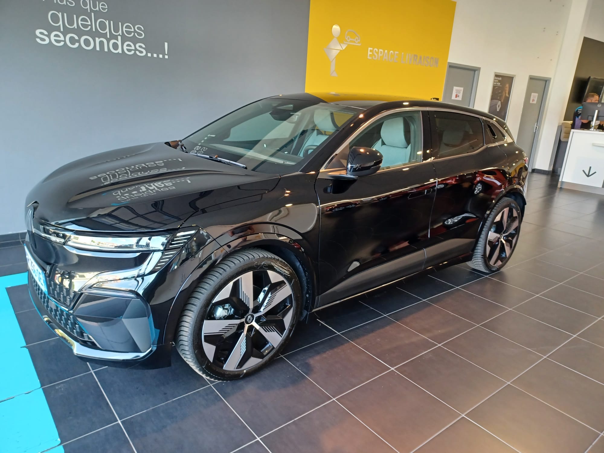 Renault Mégane E-tech Électrique, 2023, Électrique, automatique