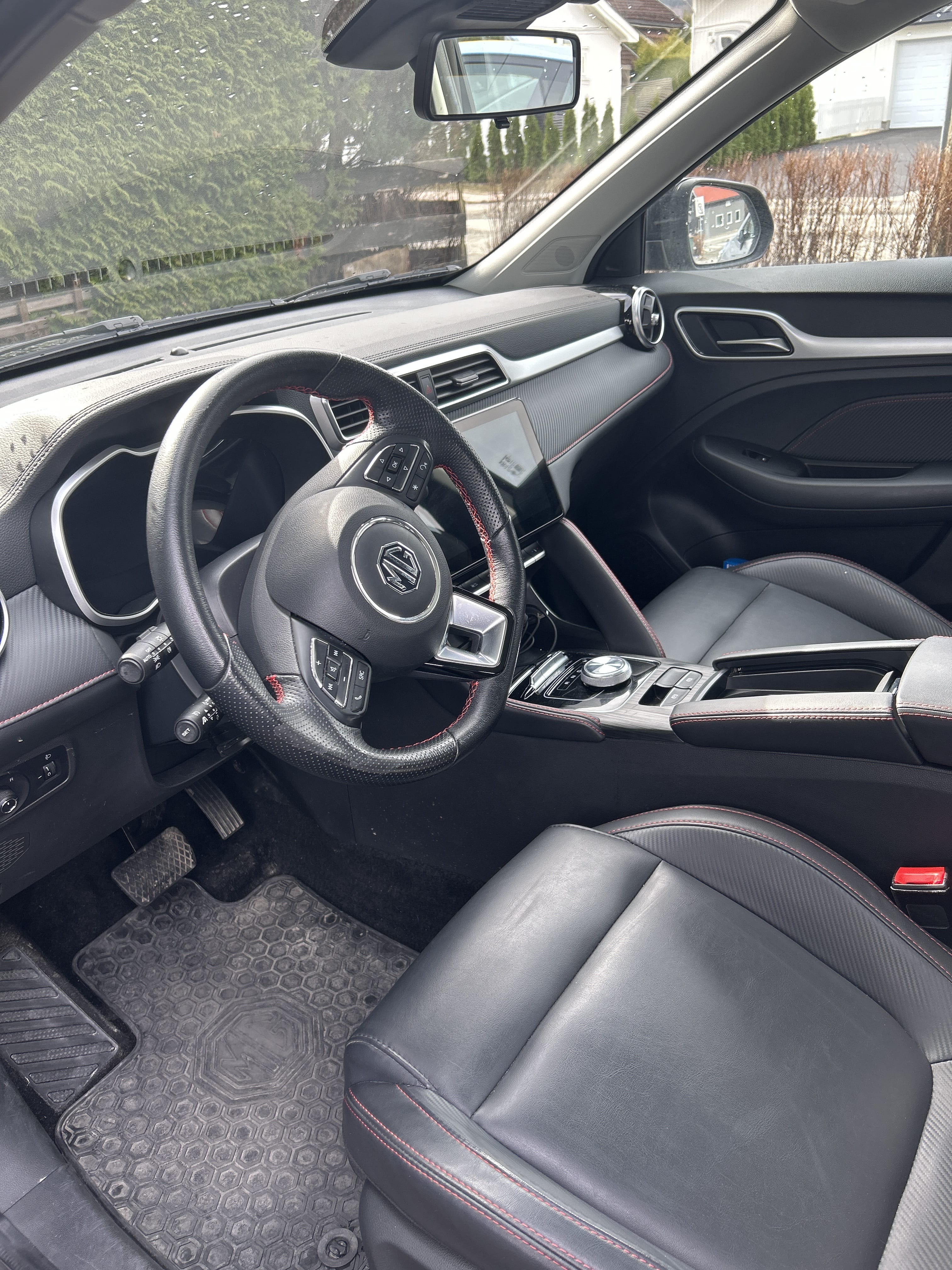 MG ZS EV med Ryggekamera