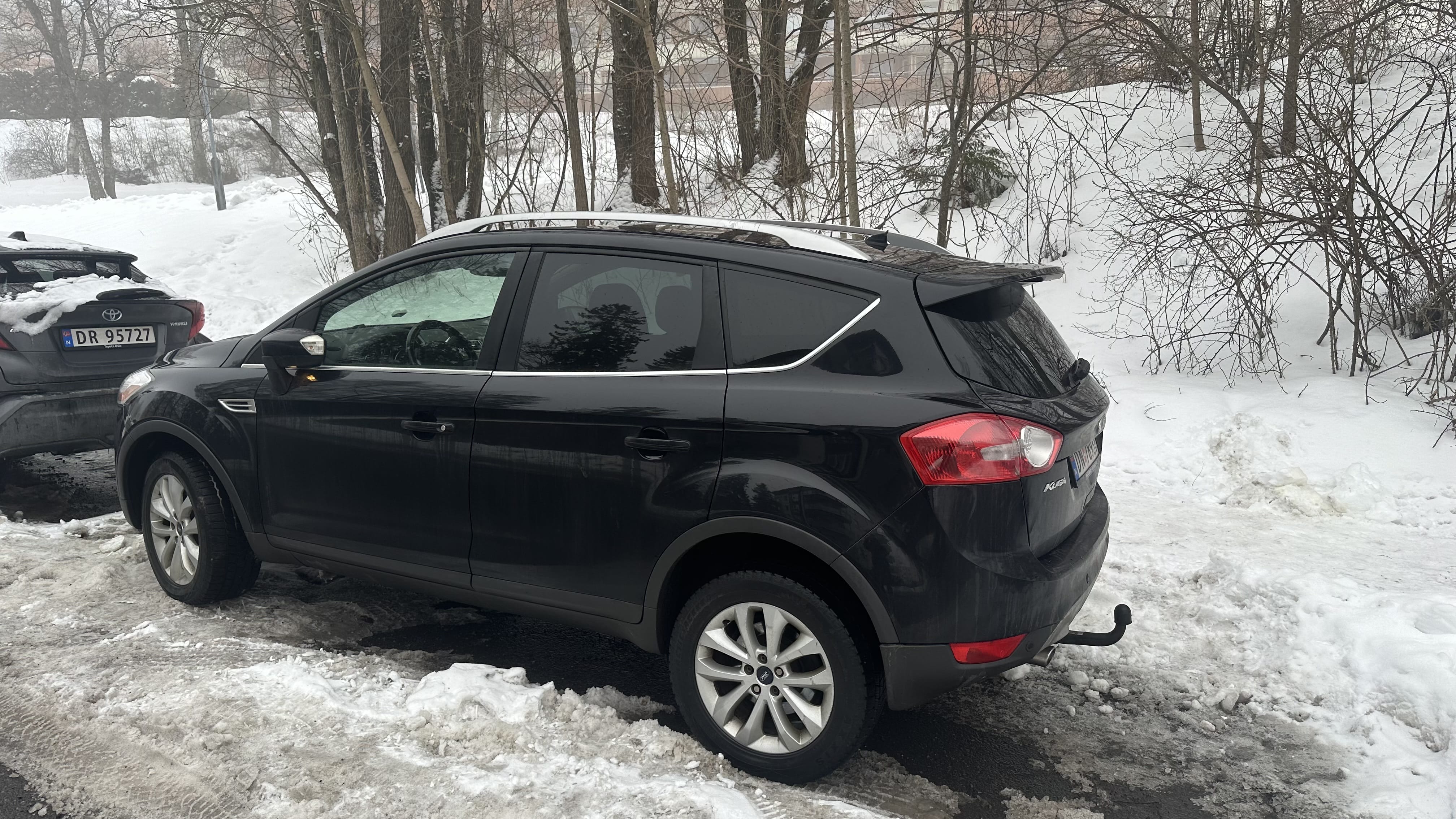 Ford Kuga with Air conditioning