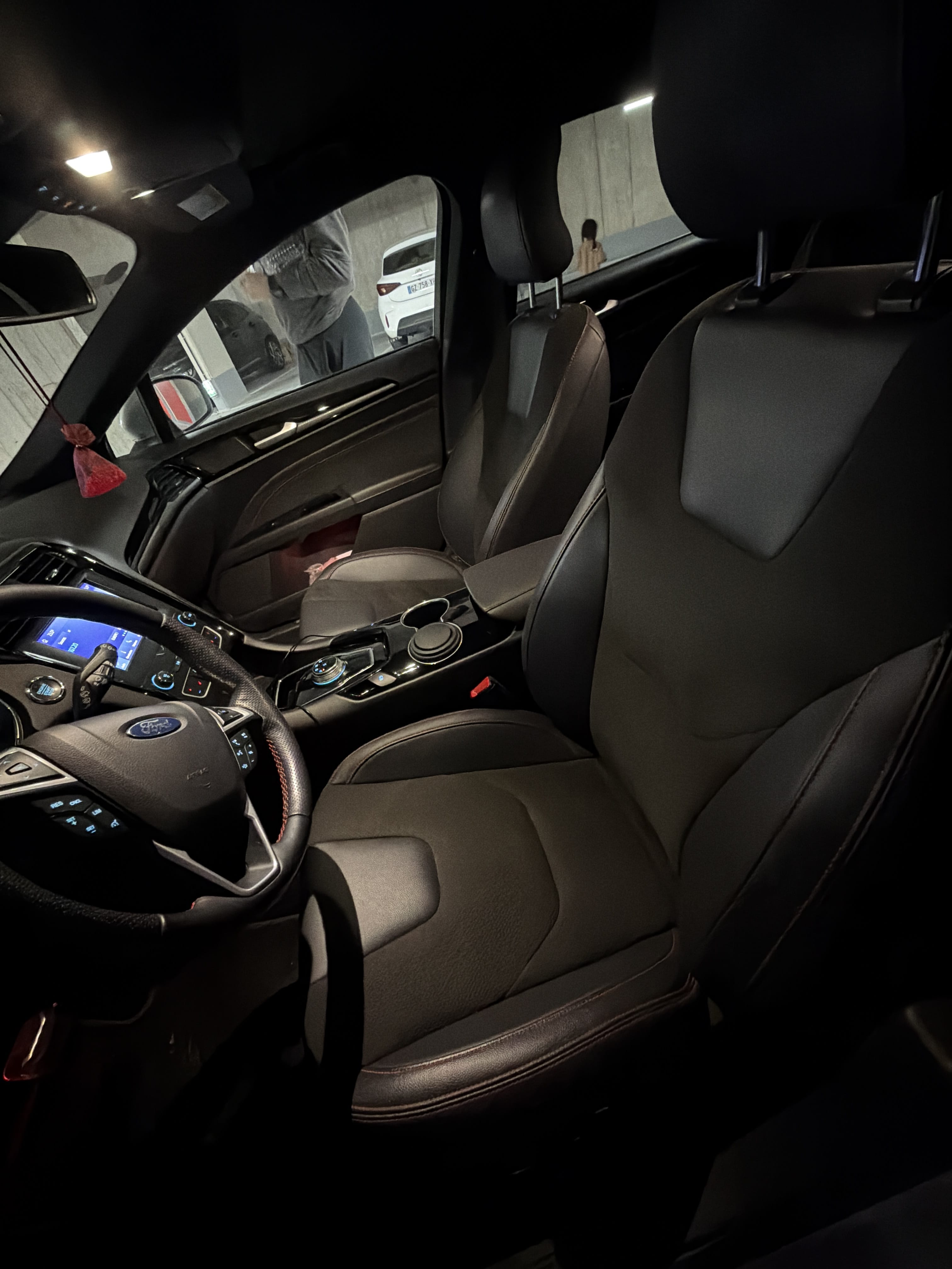 Ford Mondeo SW avec Siège bébé