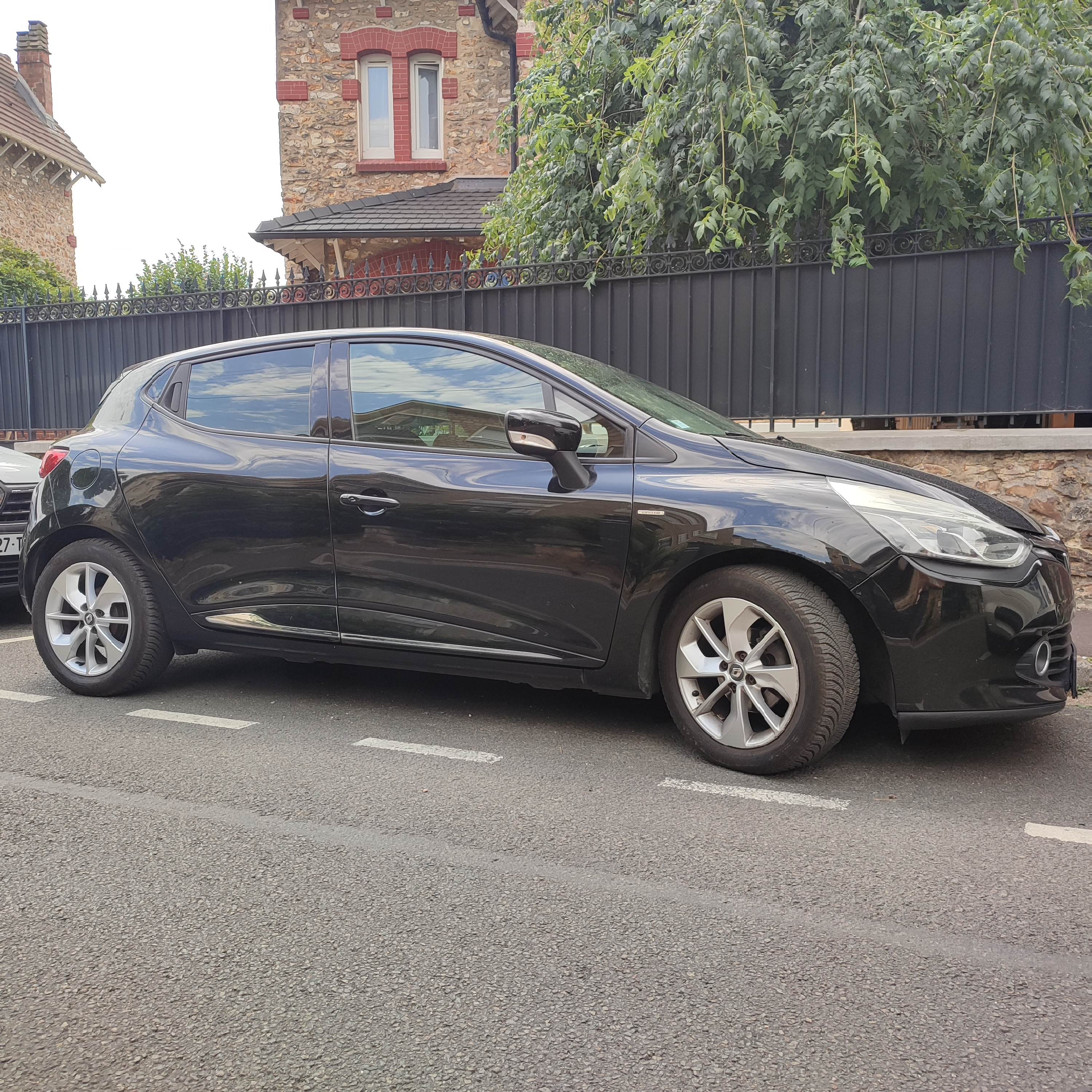 Renault Clio avec GPS