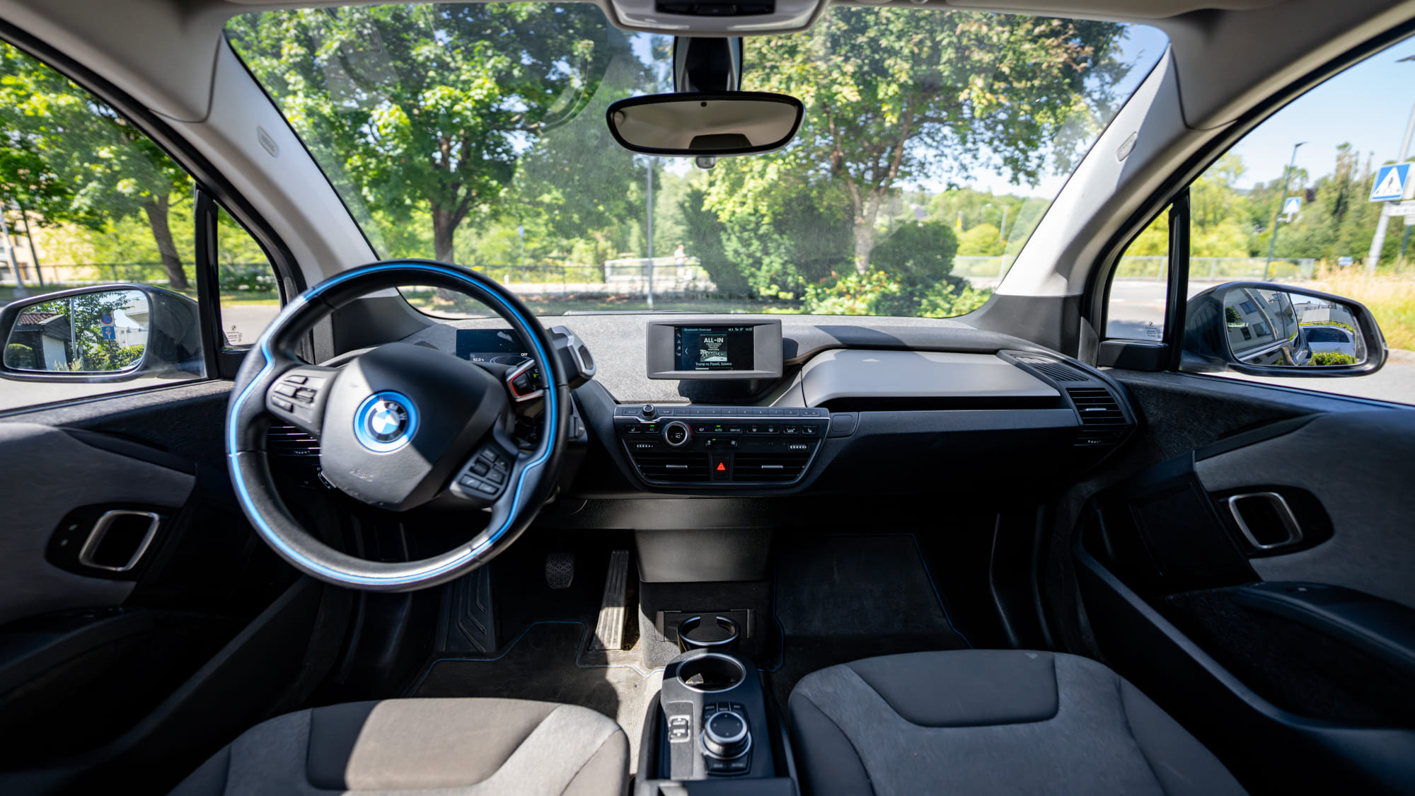 BMW i3 (330km) med GPS