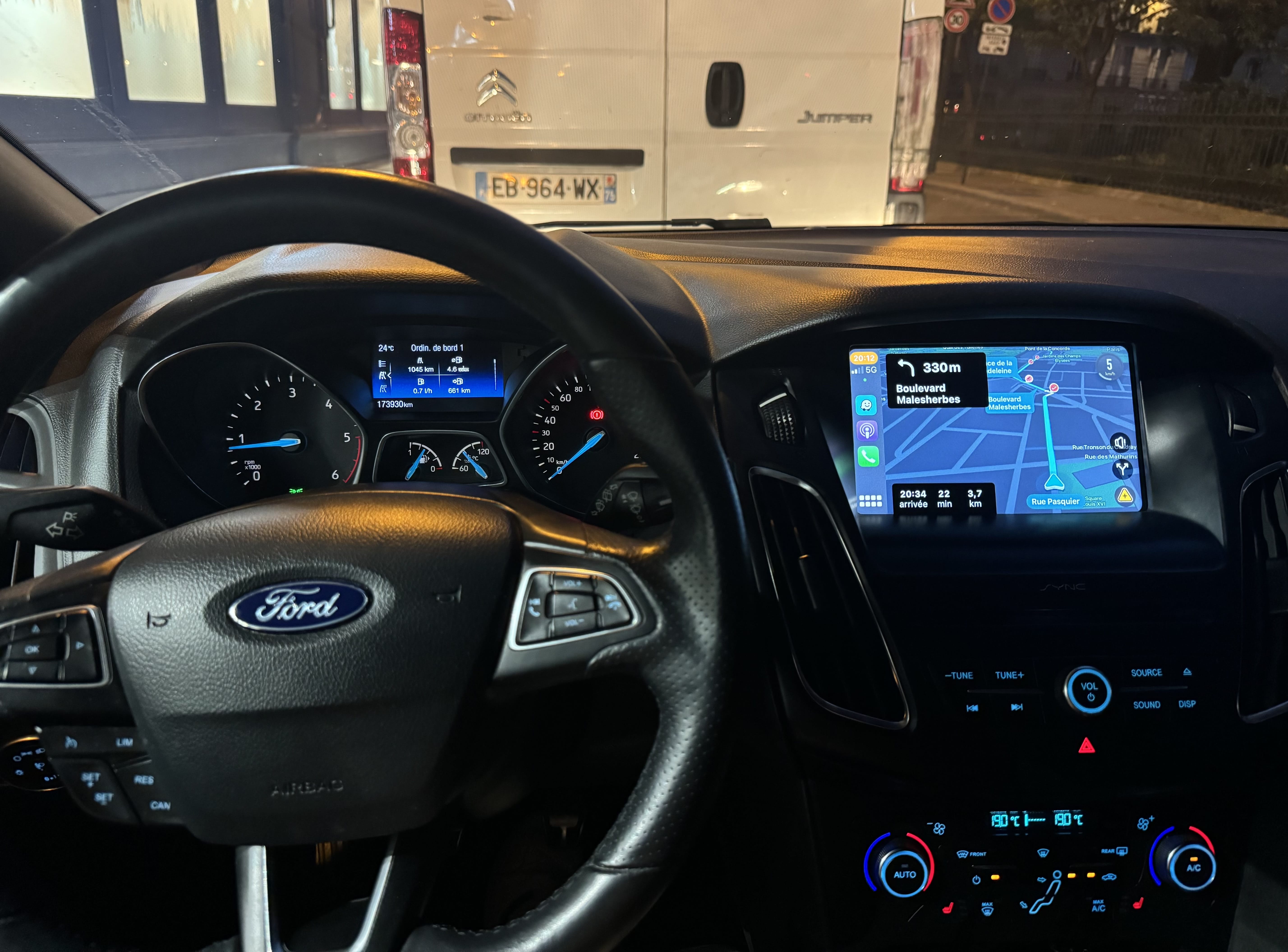 Ford Focus avec GPS