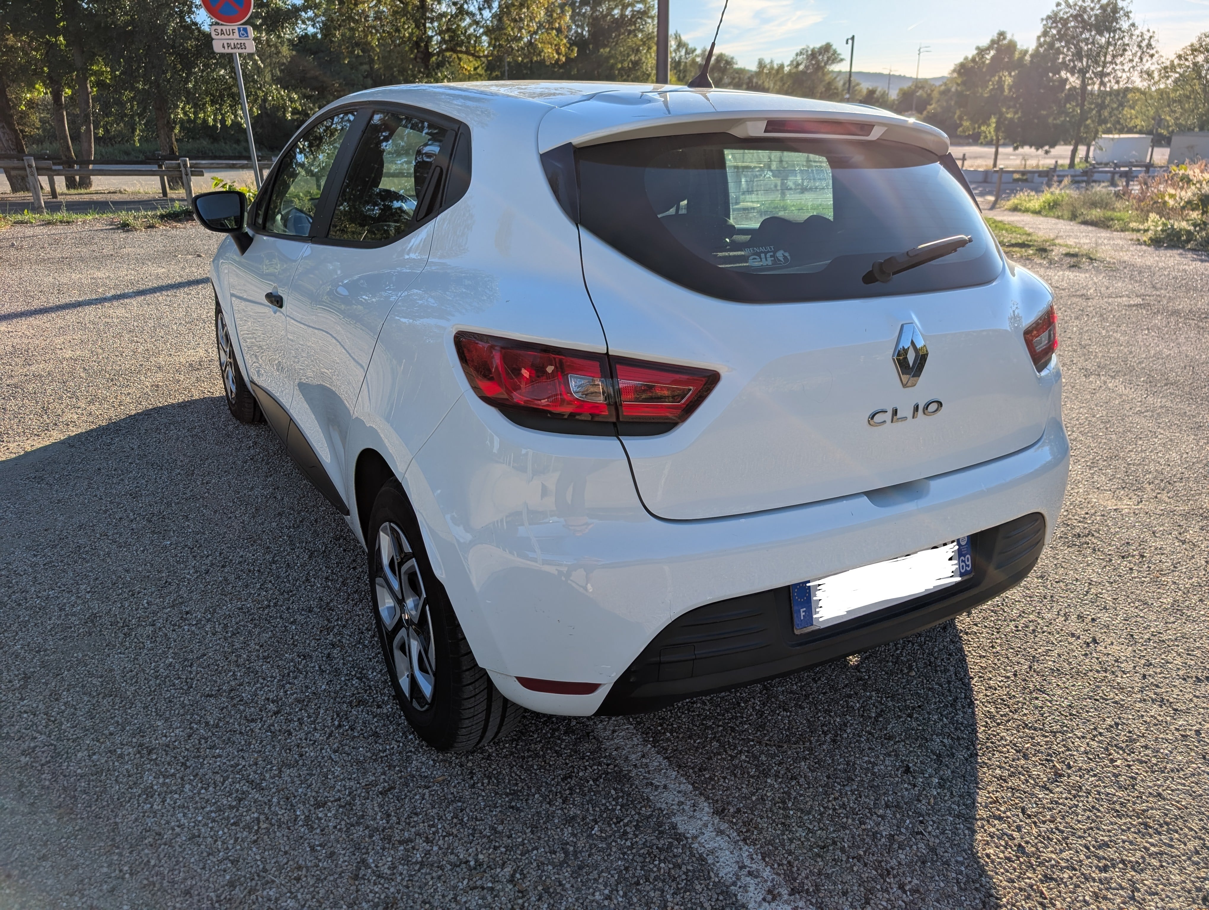 Renault Clio avec GPS