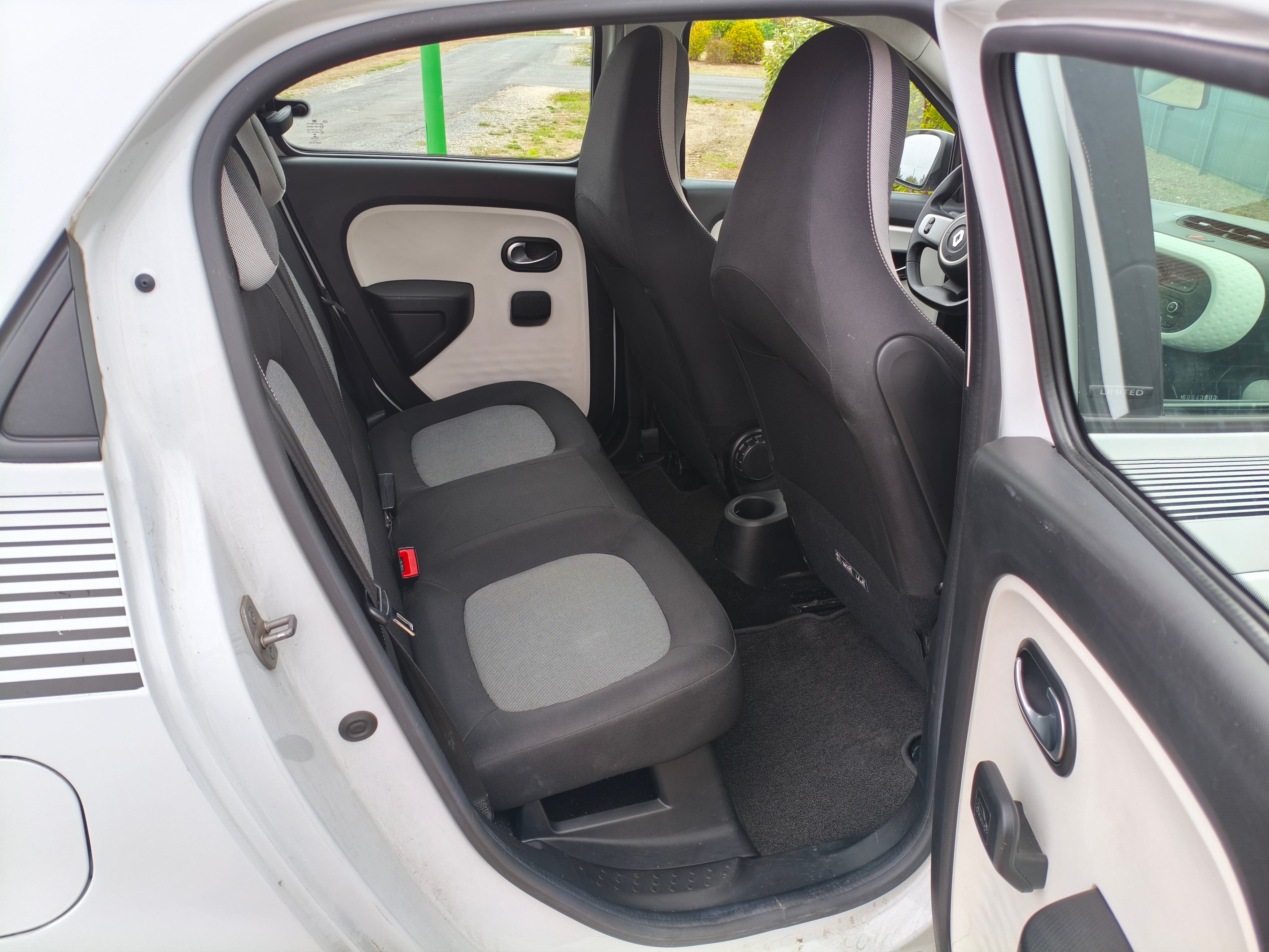 Renault Twingo III 0.9 Sce 70 Cv avec Entrée audio / iPod