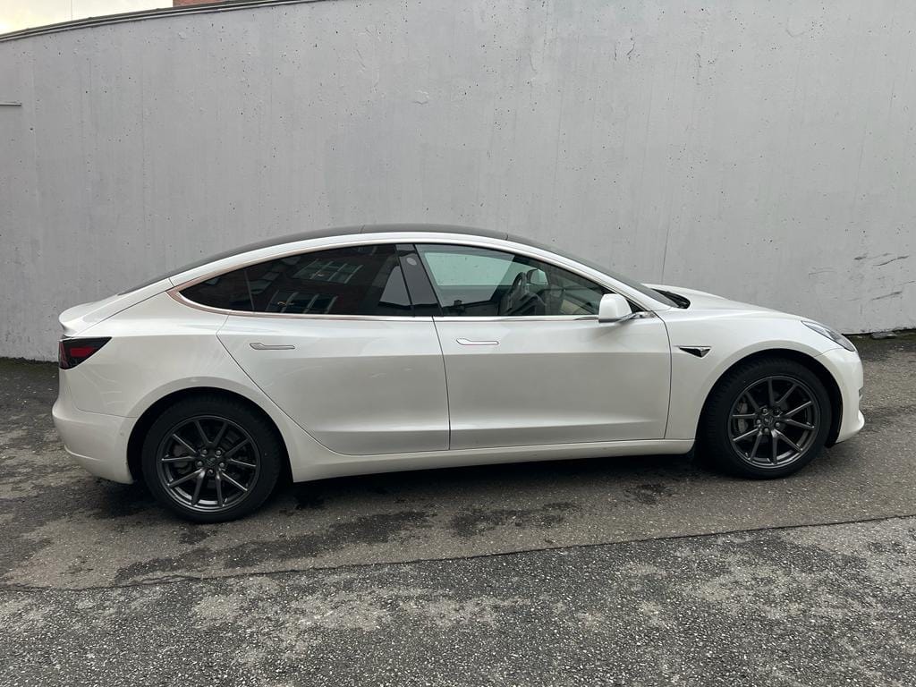 Tesla Model 3 Long Range med Aircondition