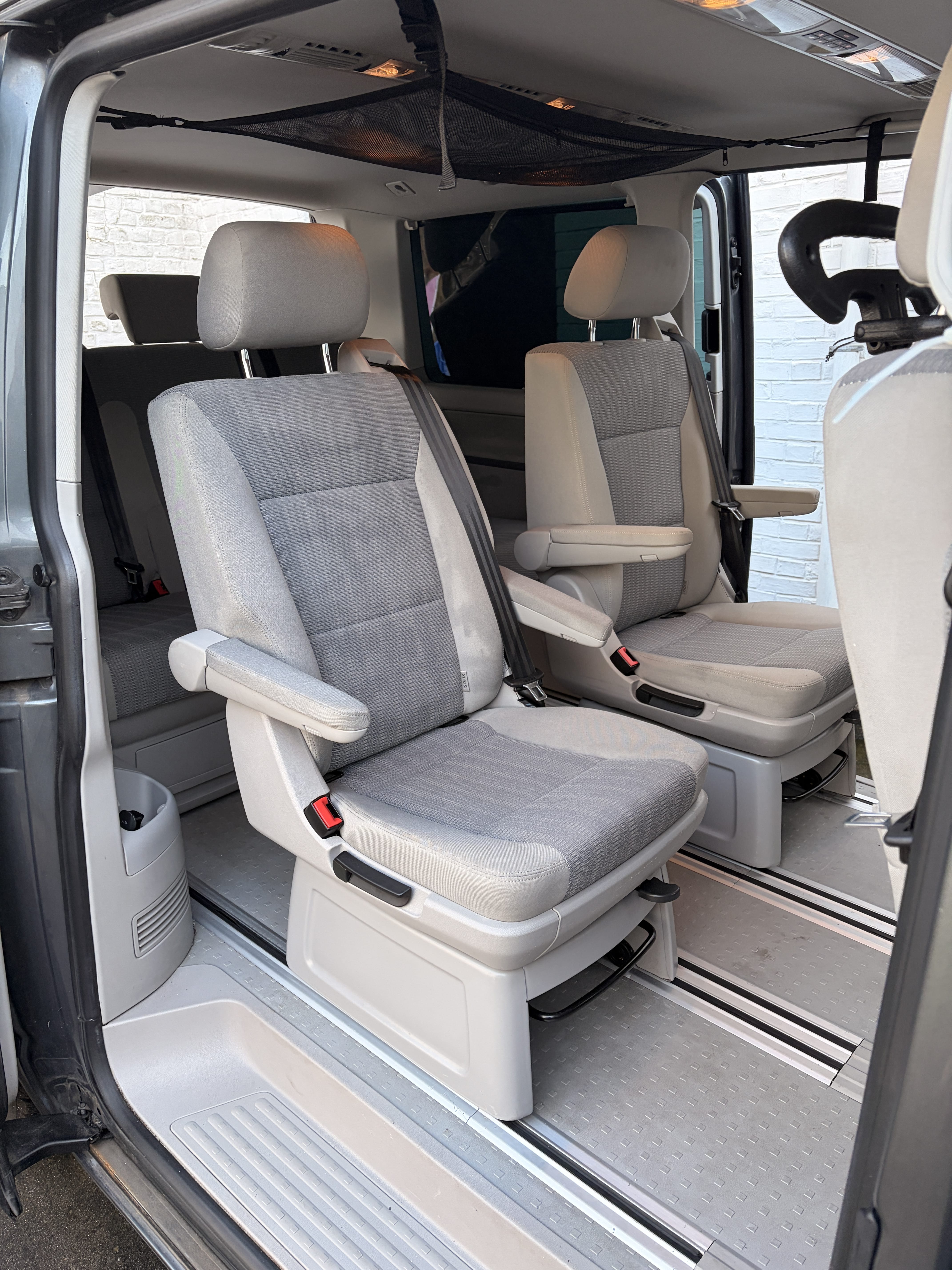 Volkswagen Multivan avec Pneus neige
