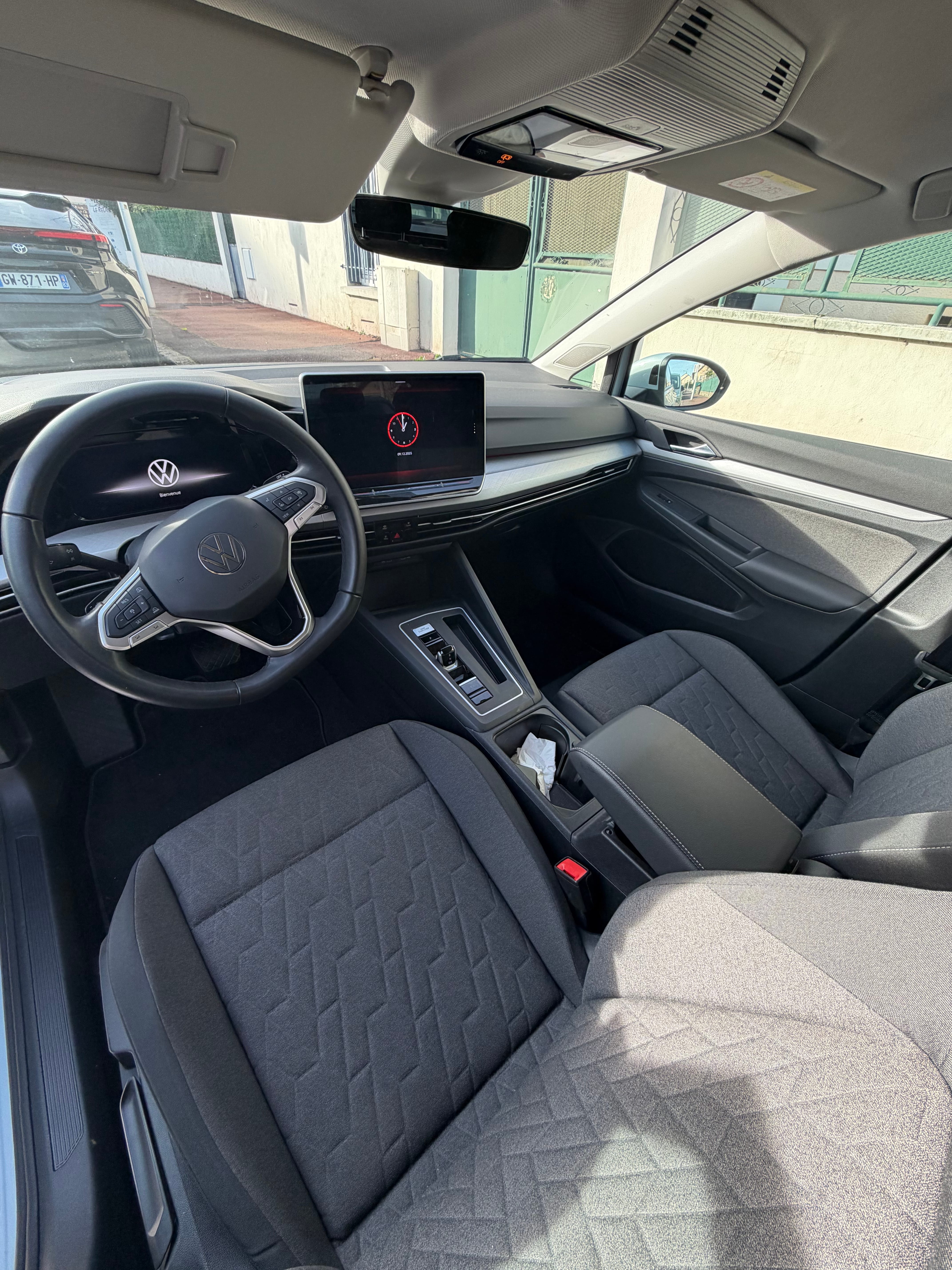 Volkswagen Golf SW Hybride avec GPS