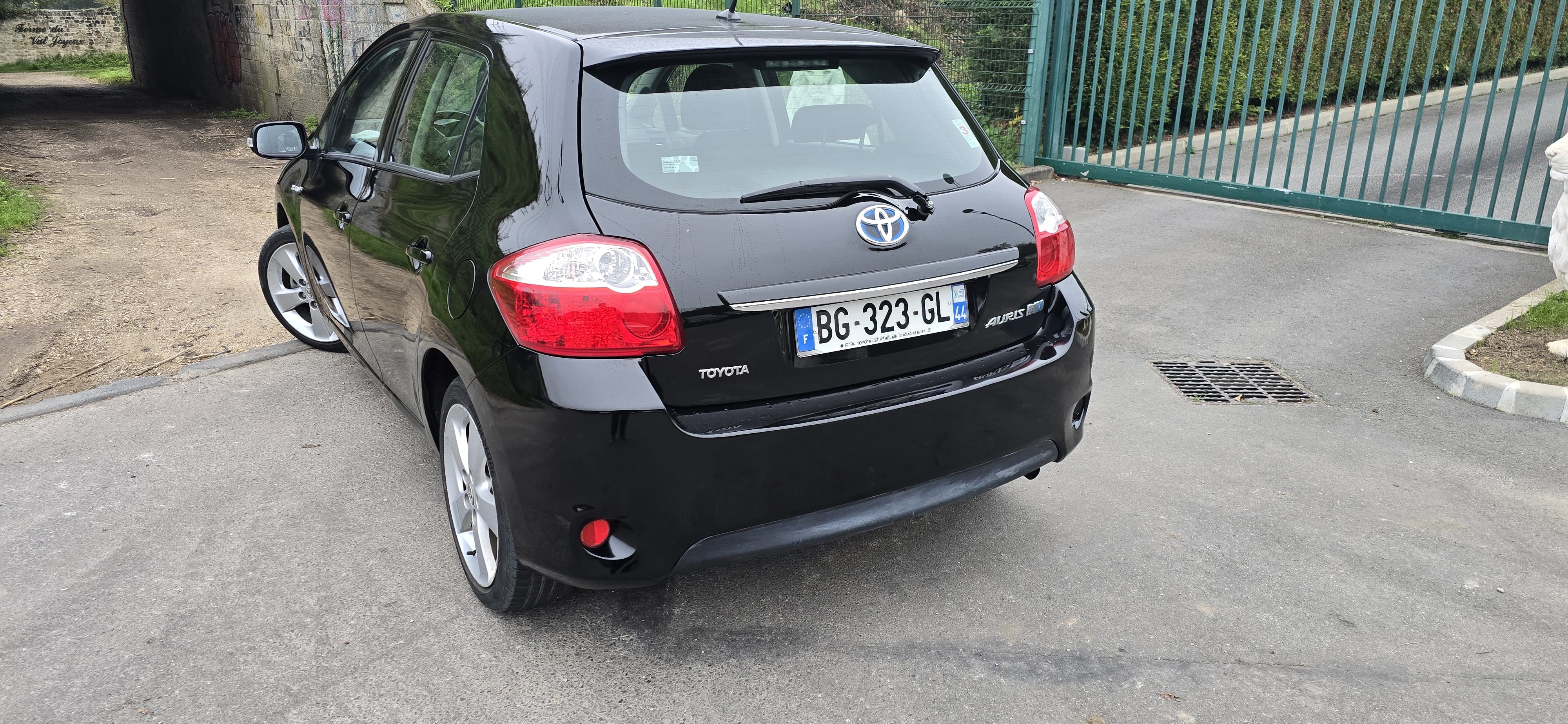 Toyota Auris avec Siège bébé