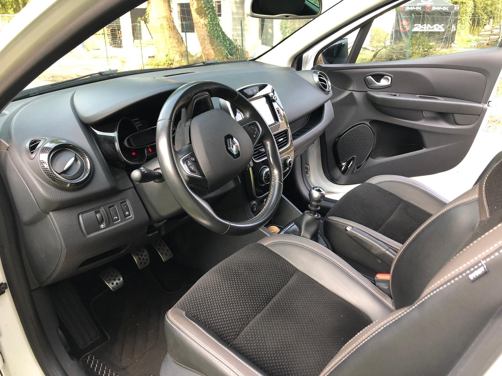 Renault Clio avec GPS