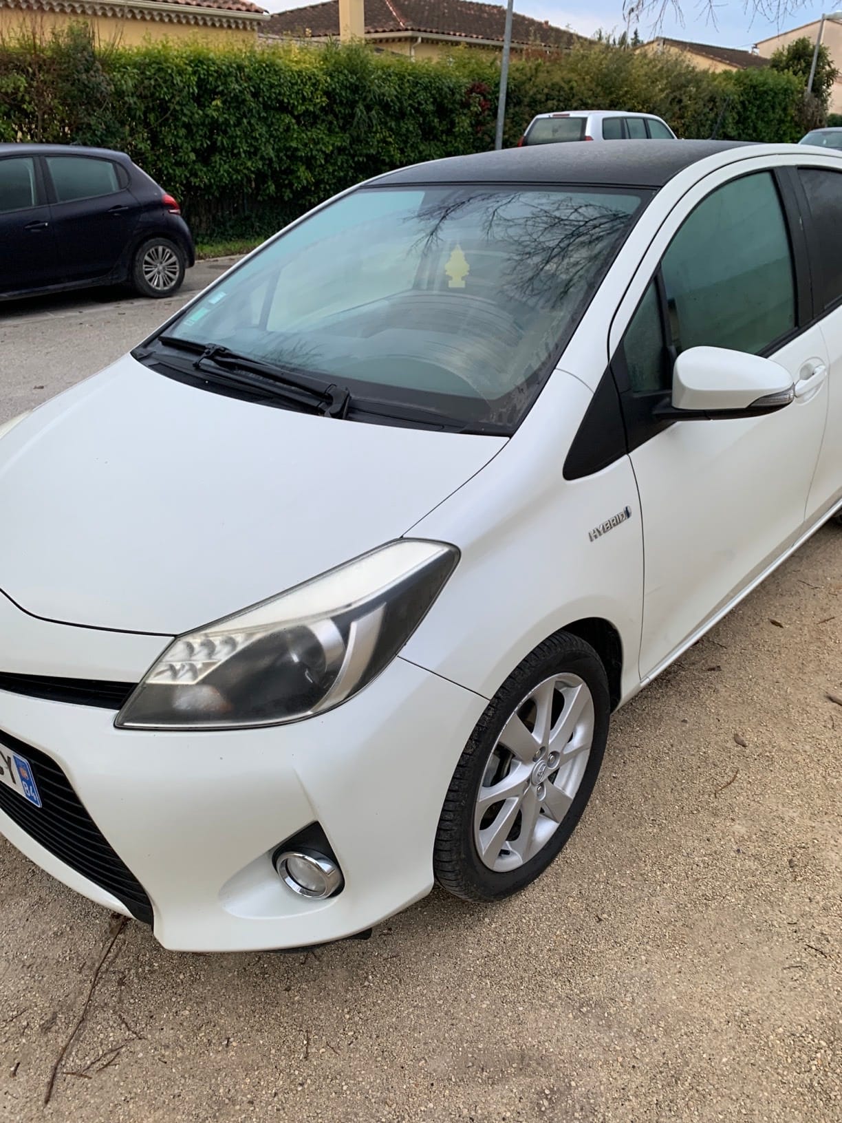 Toyota Yaris Hybride, 2012, Essence 95 / Électrique (hybride), automatique
