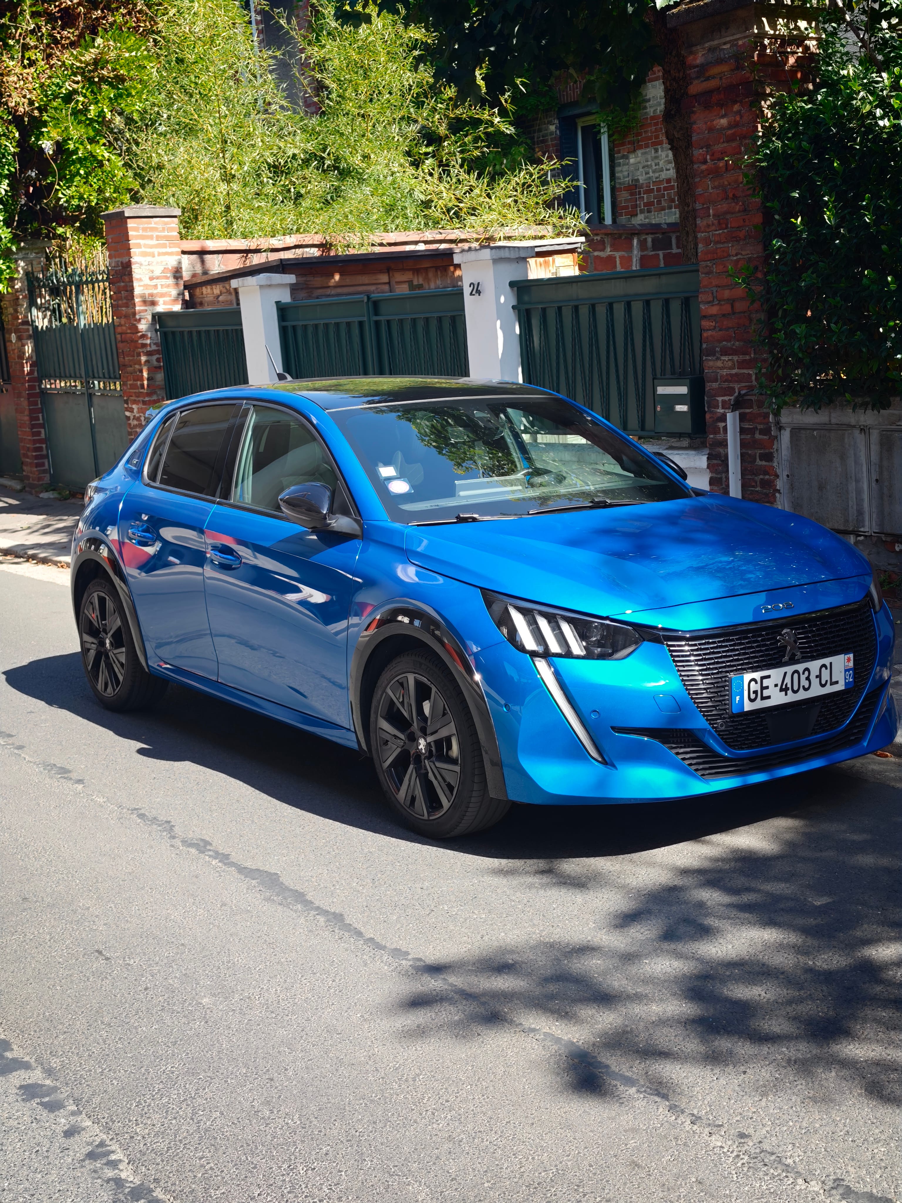 Peugeot 208 GT Line, 2022, Essence 95, automatique