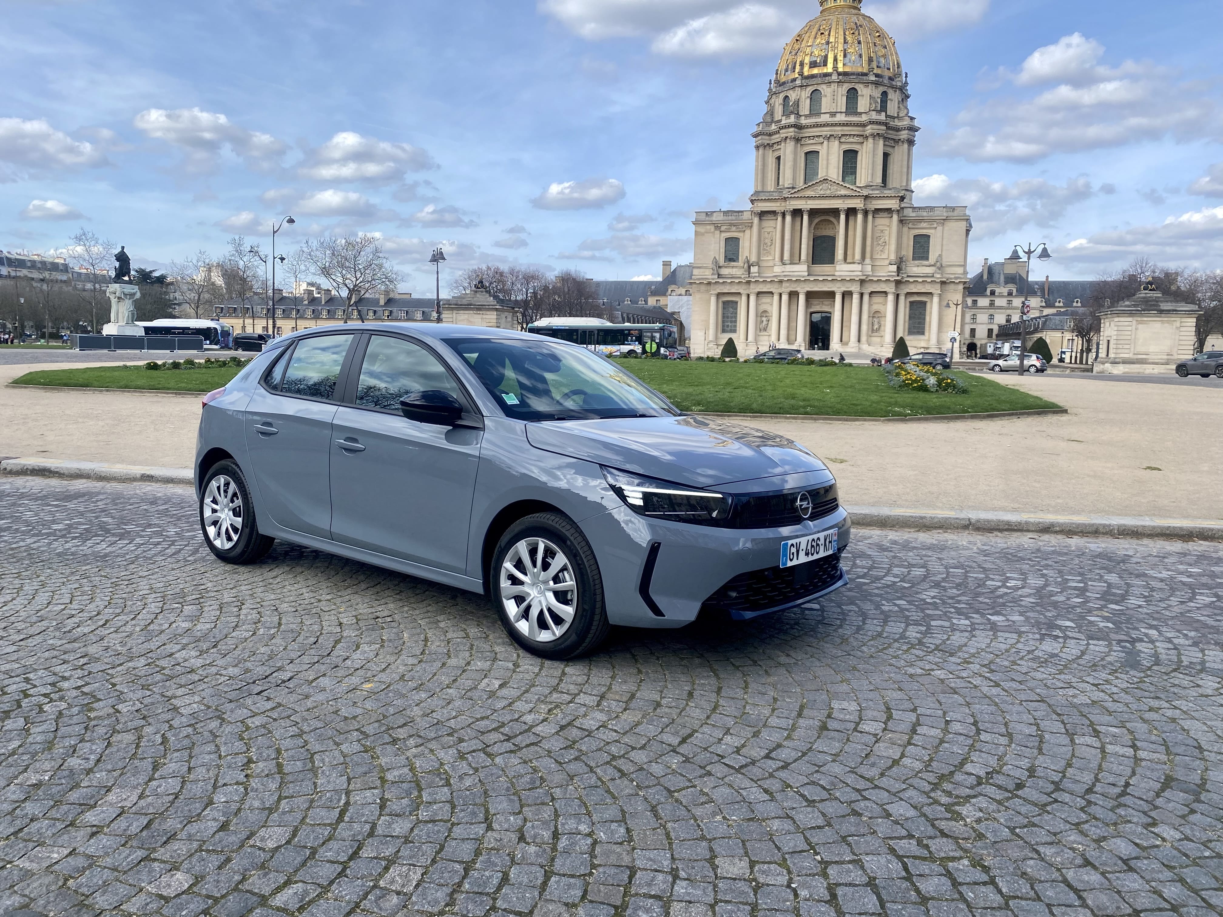 Opel Corsa Hôpital la crois saint-Simon/Métro9Maraichers/ rue des Pyrénées /USB/Clim/Régulateur, 2024, Essence 98