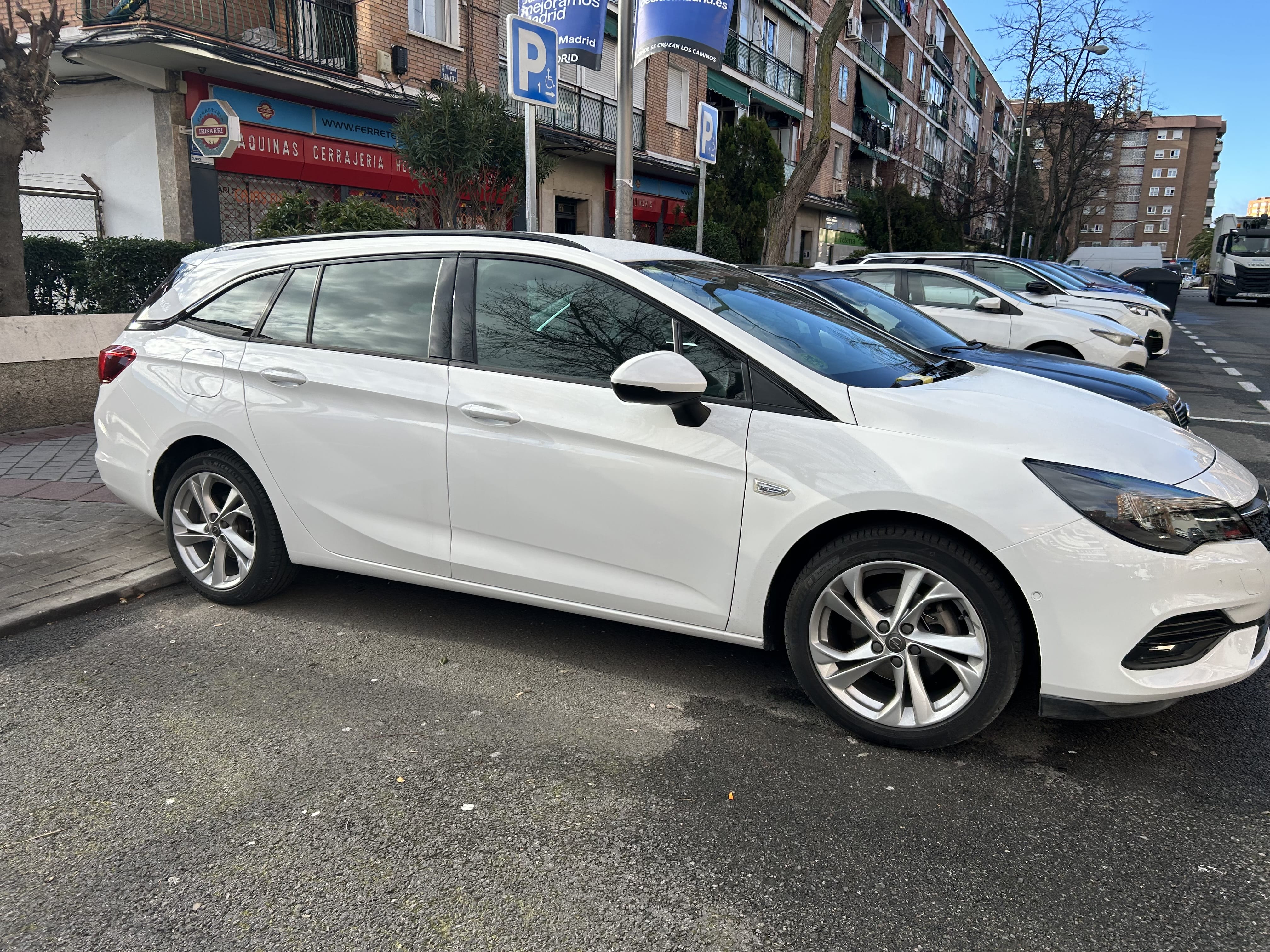 Opel Astra con Audio Bluetooth