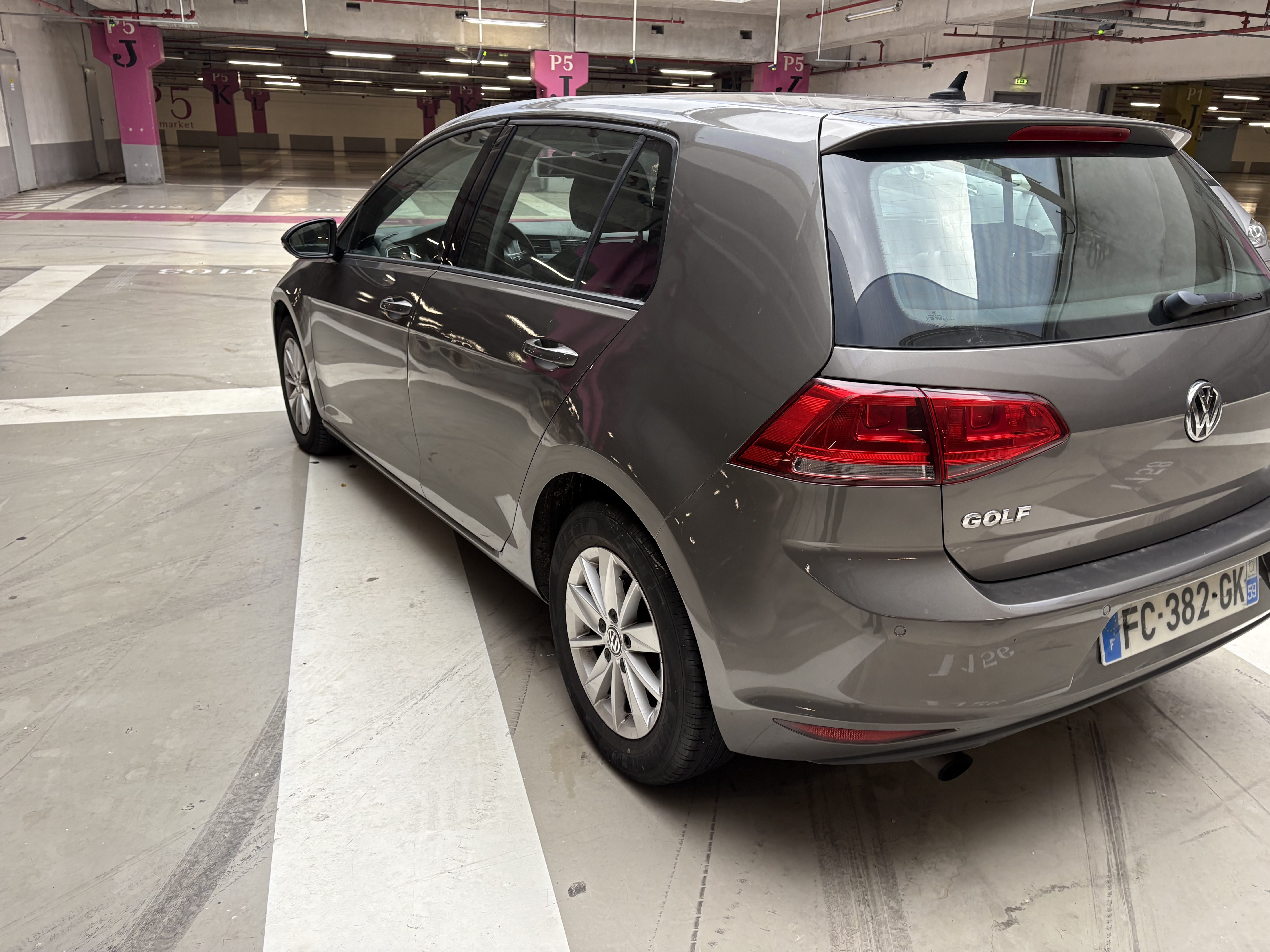 Volkswagen Golf avec GPS